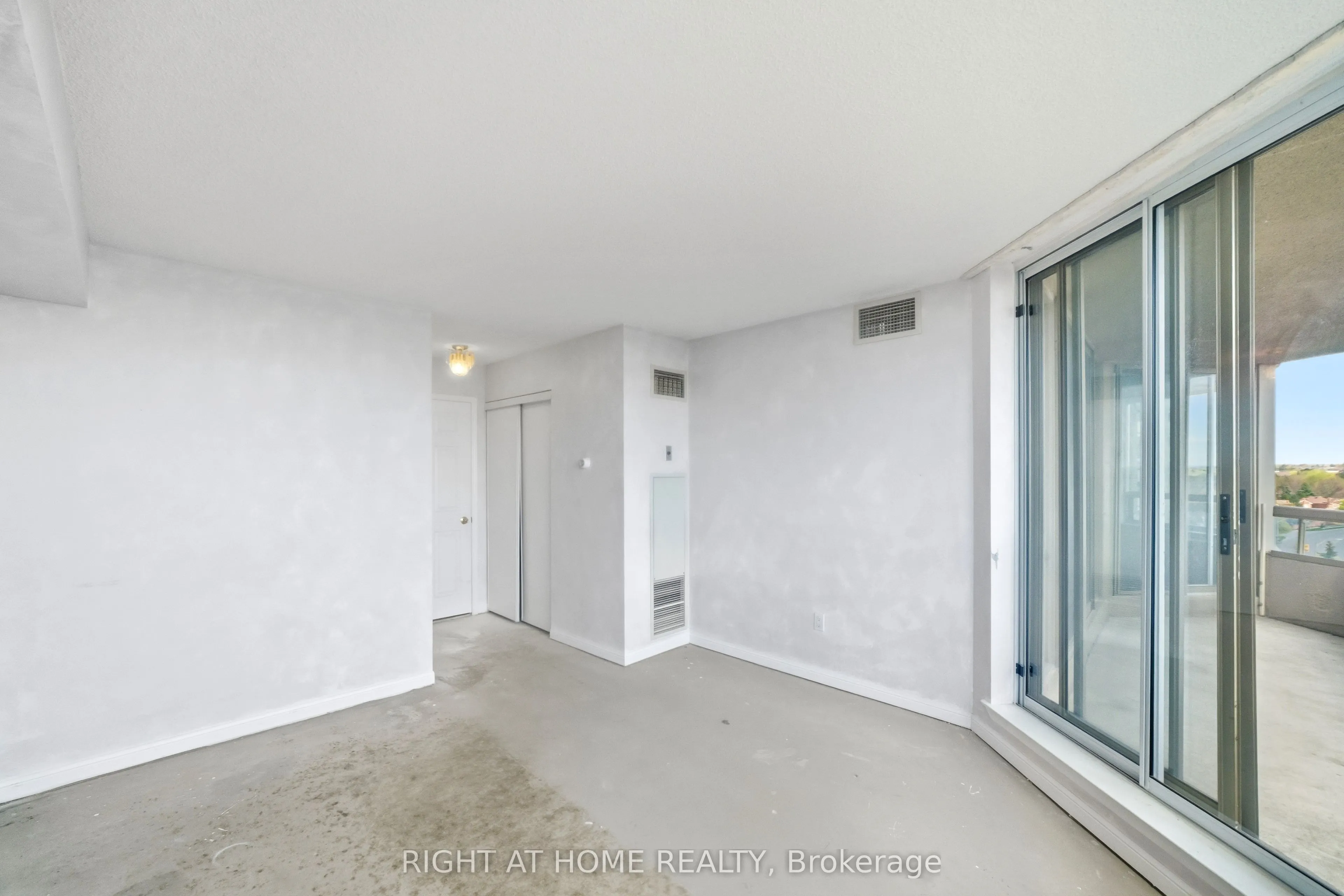610 BULLOCK Drive #803