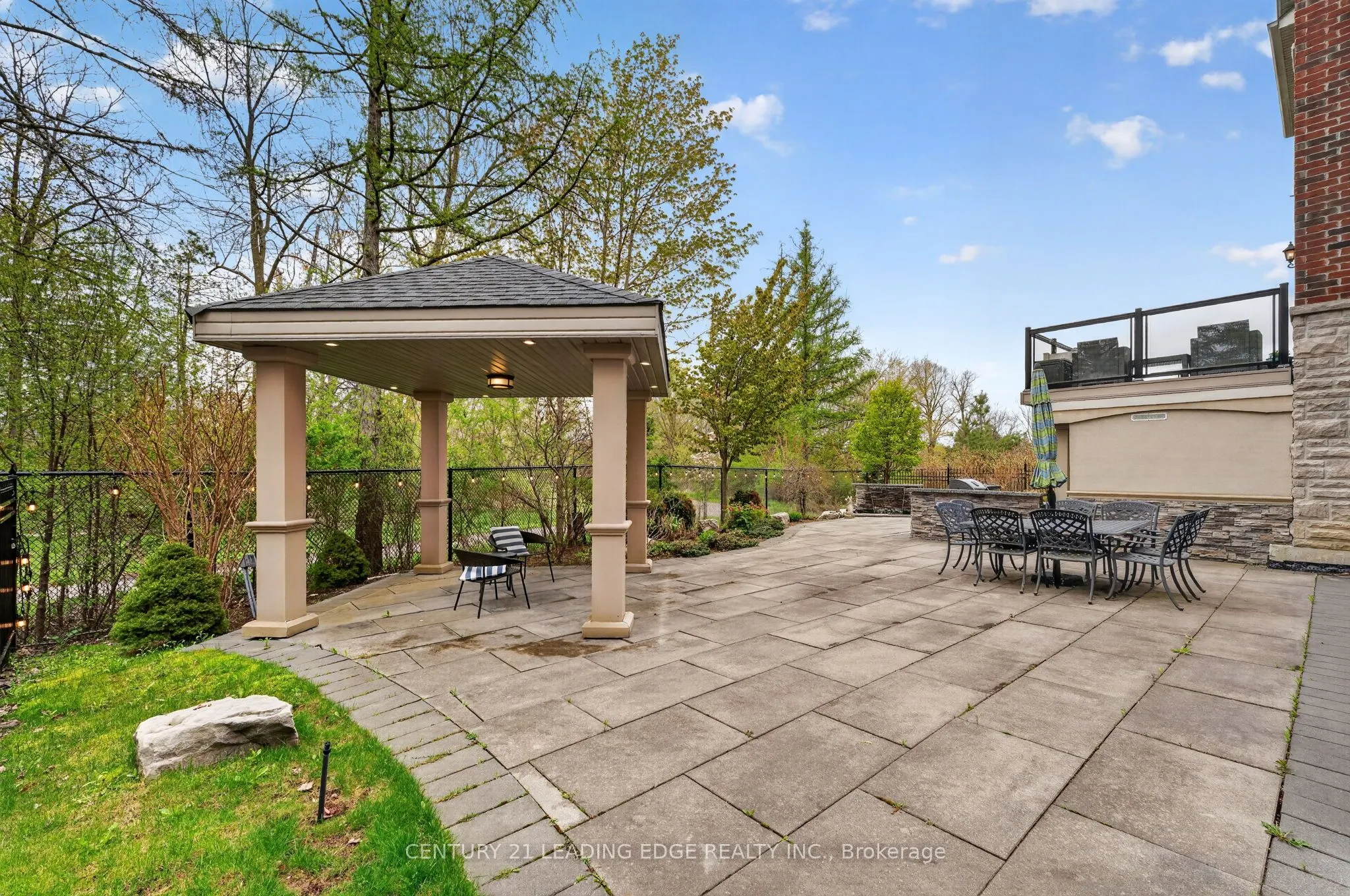 33 Stollery Pond Crescent