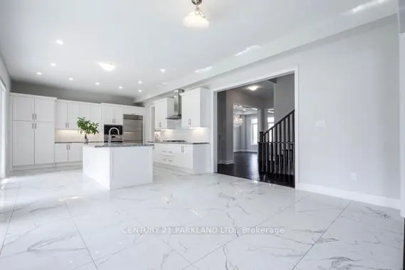 6 Dennis Reed Court