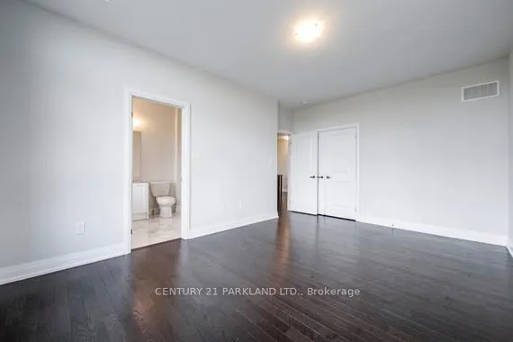6 Dennis Reed Court