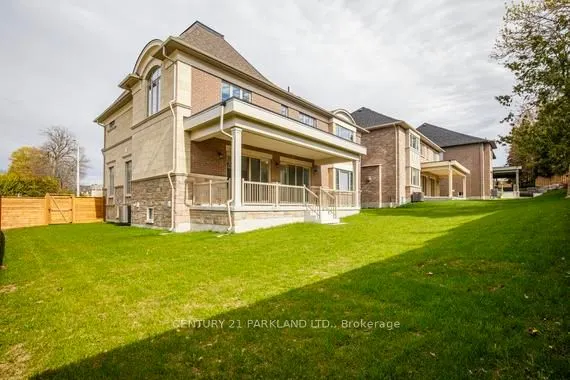 6 Dennis Reed Court