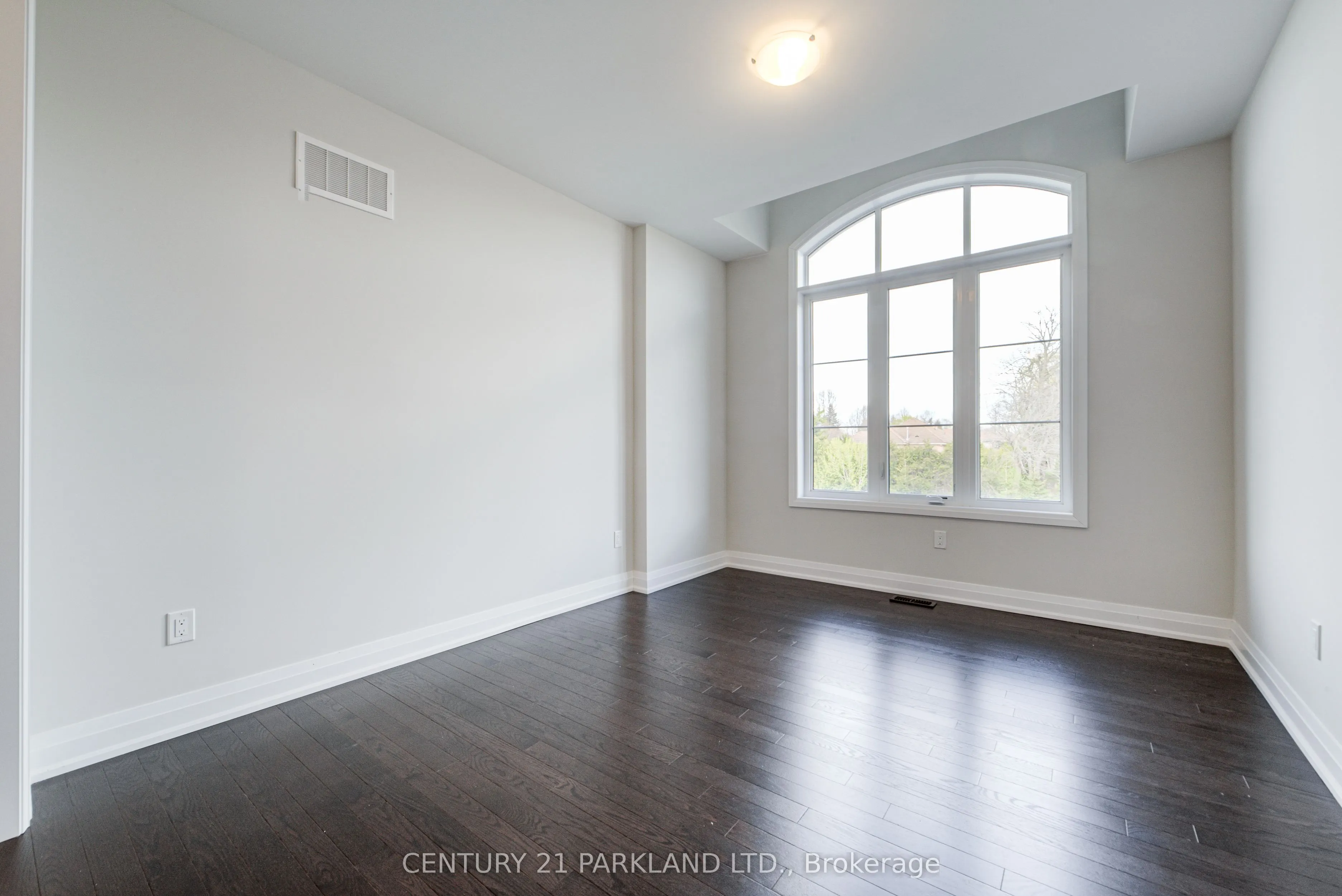 6 Dennis Reed Court