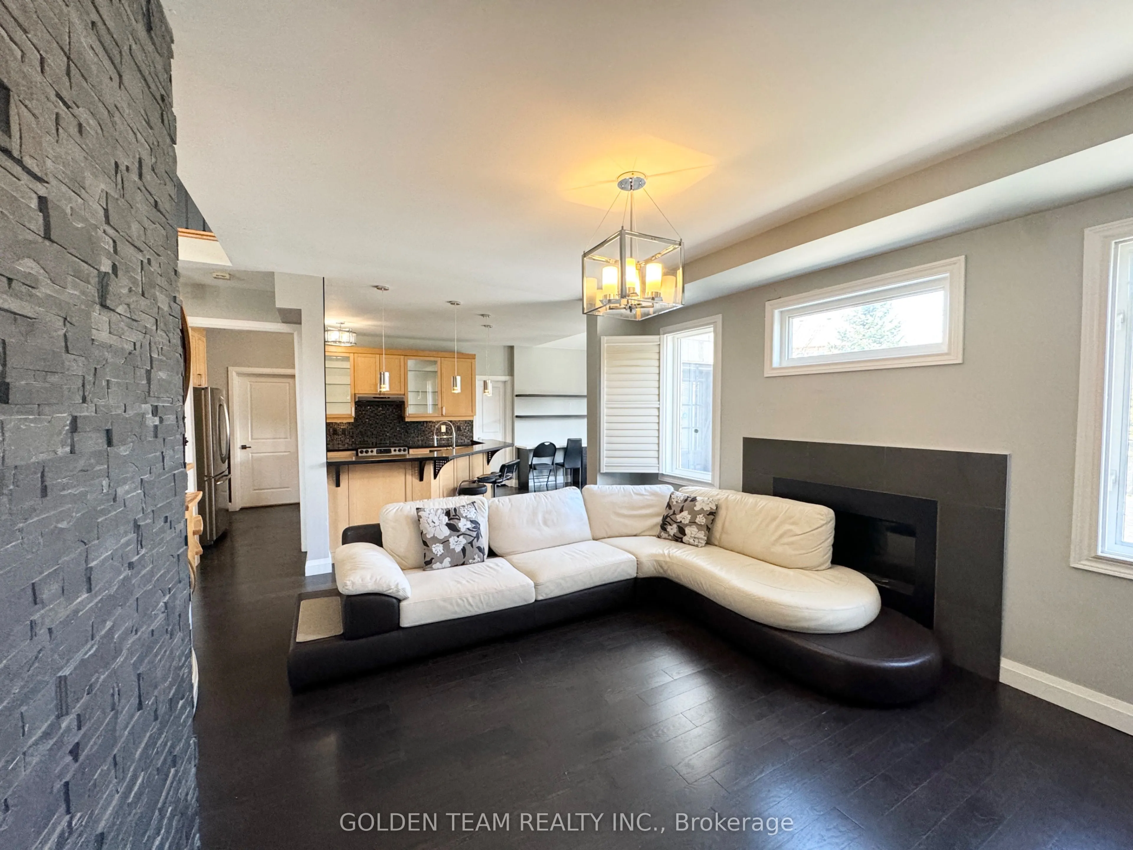 9 Ridgecrest Road