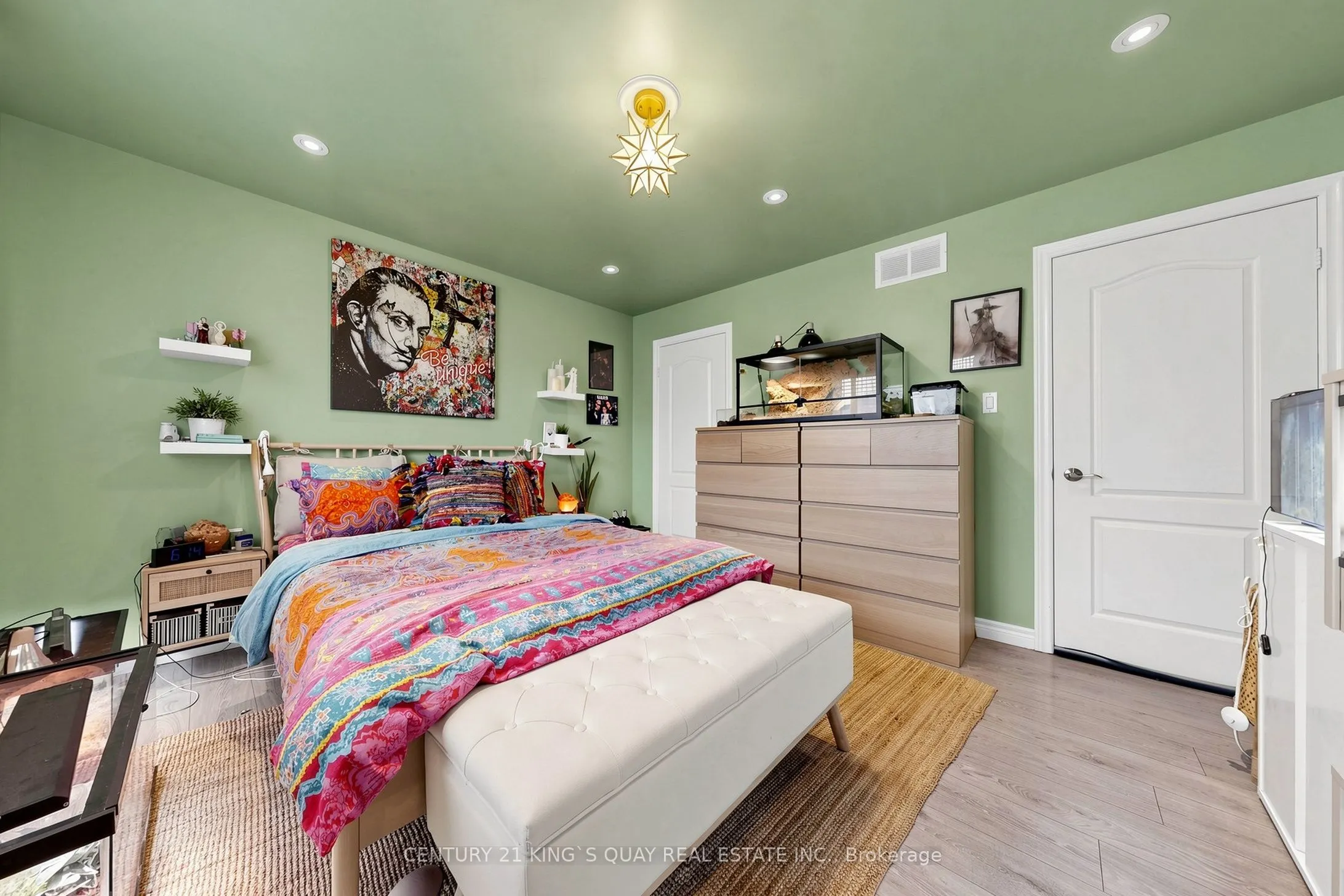 20 Kerfoot Crescent
