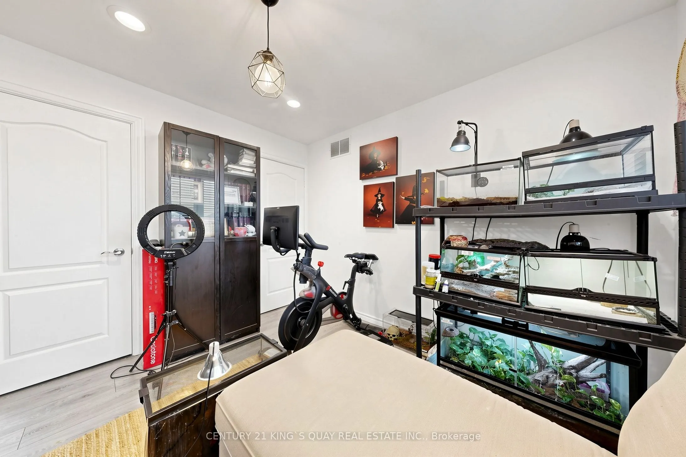 20 Kerfoot Crescent
