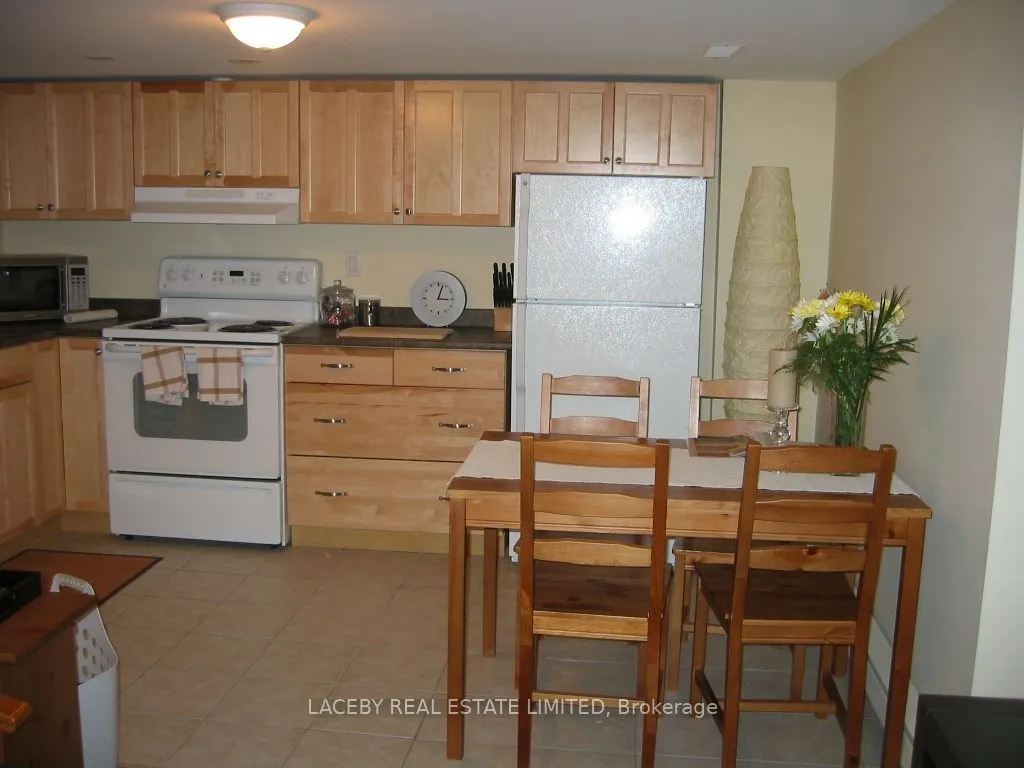 2163 King Road #D