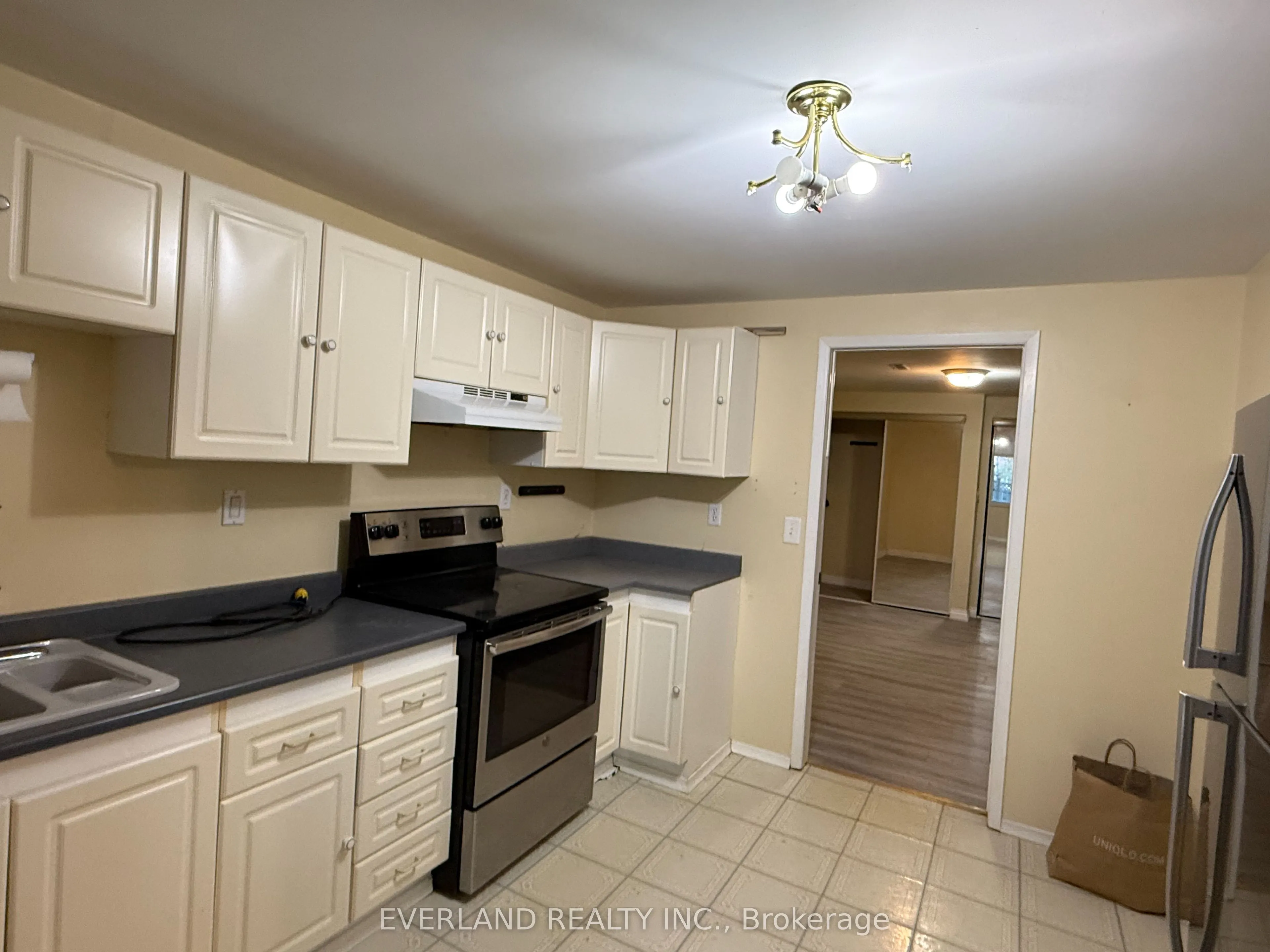 156 Bristol Road #Basement