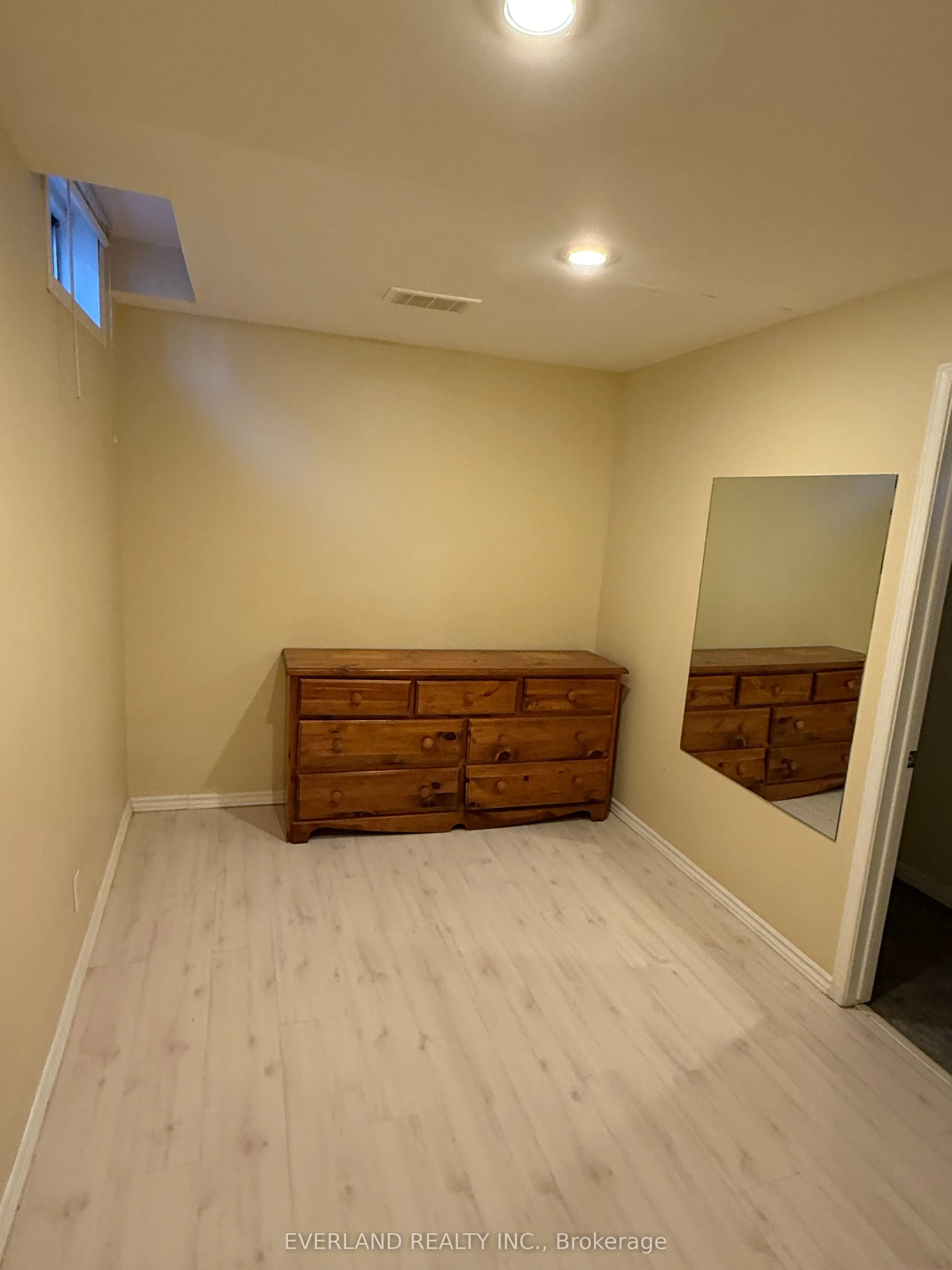 156 Bristol Road #Basement