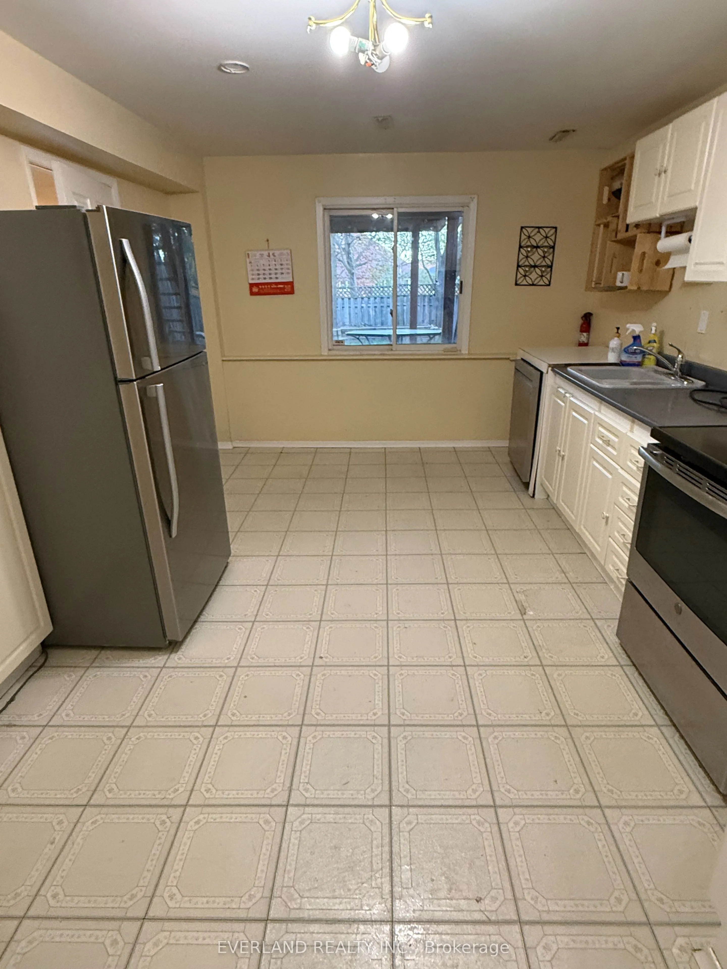 156 Bristol Road #Basement
