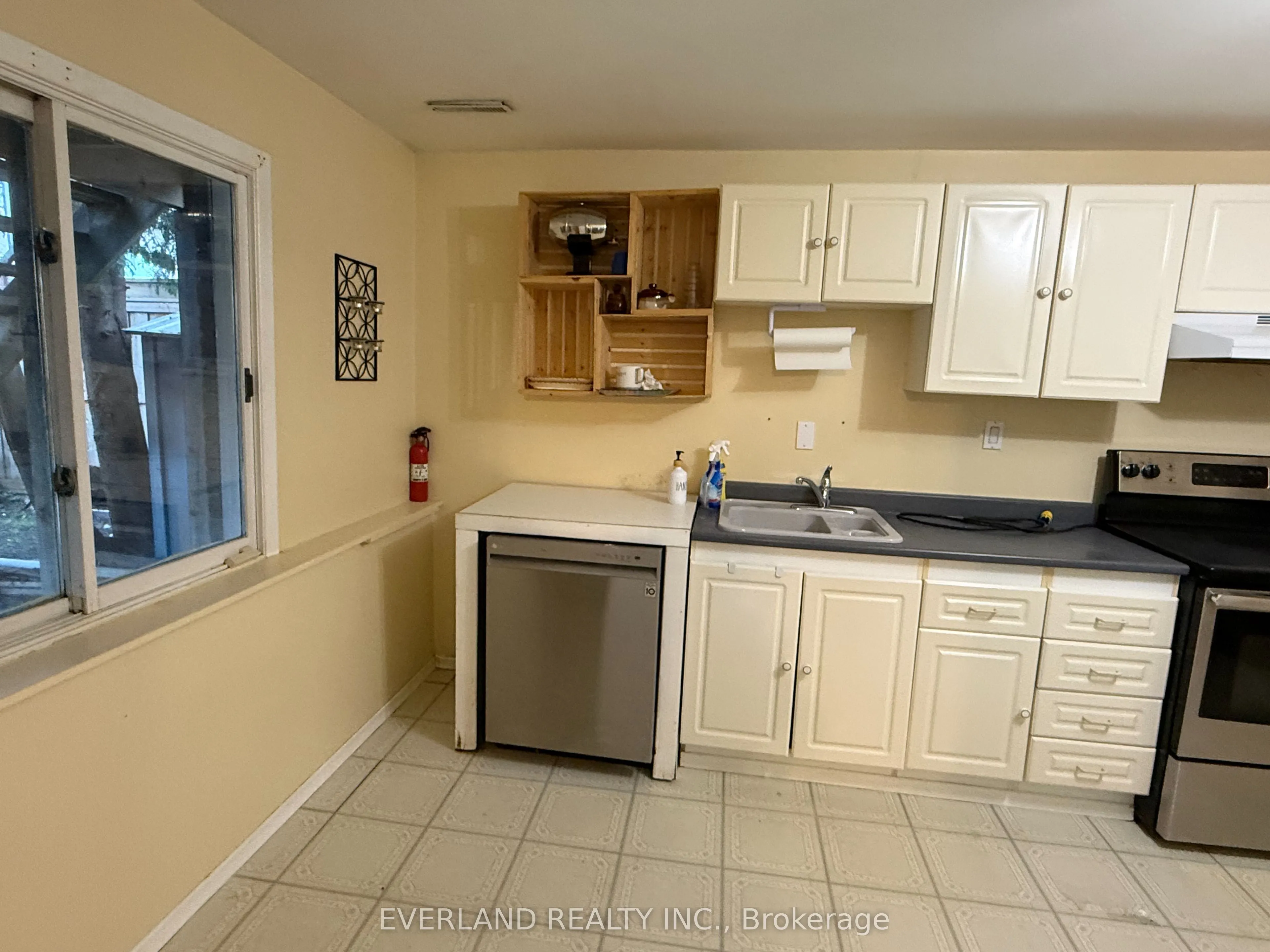 156 Bristol Road #Basement