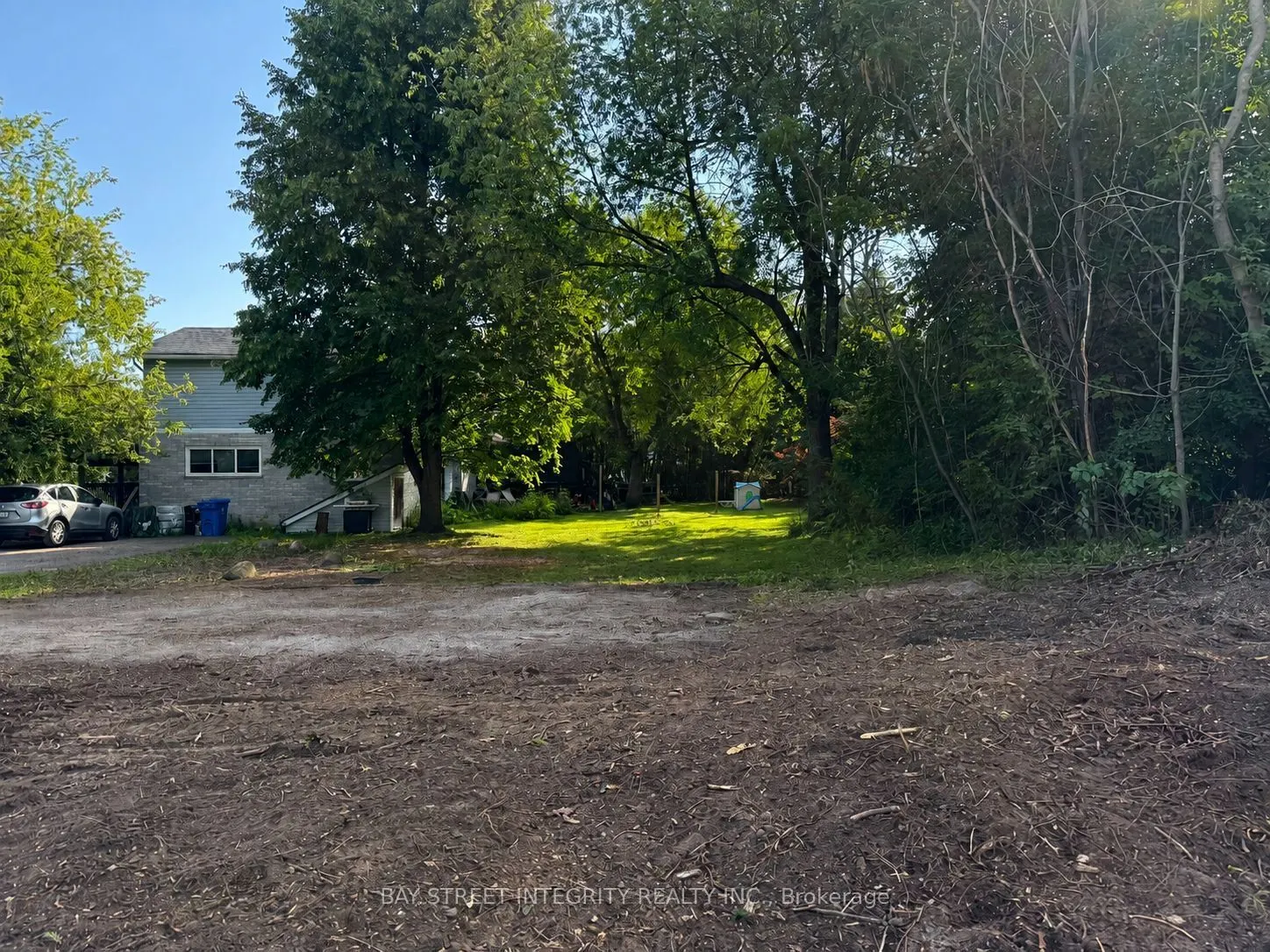 27 Thompson Drive