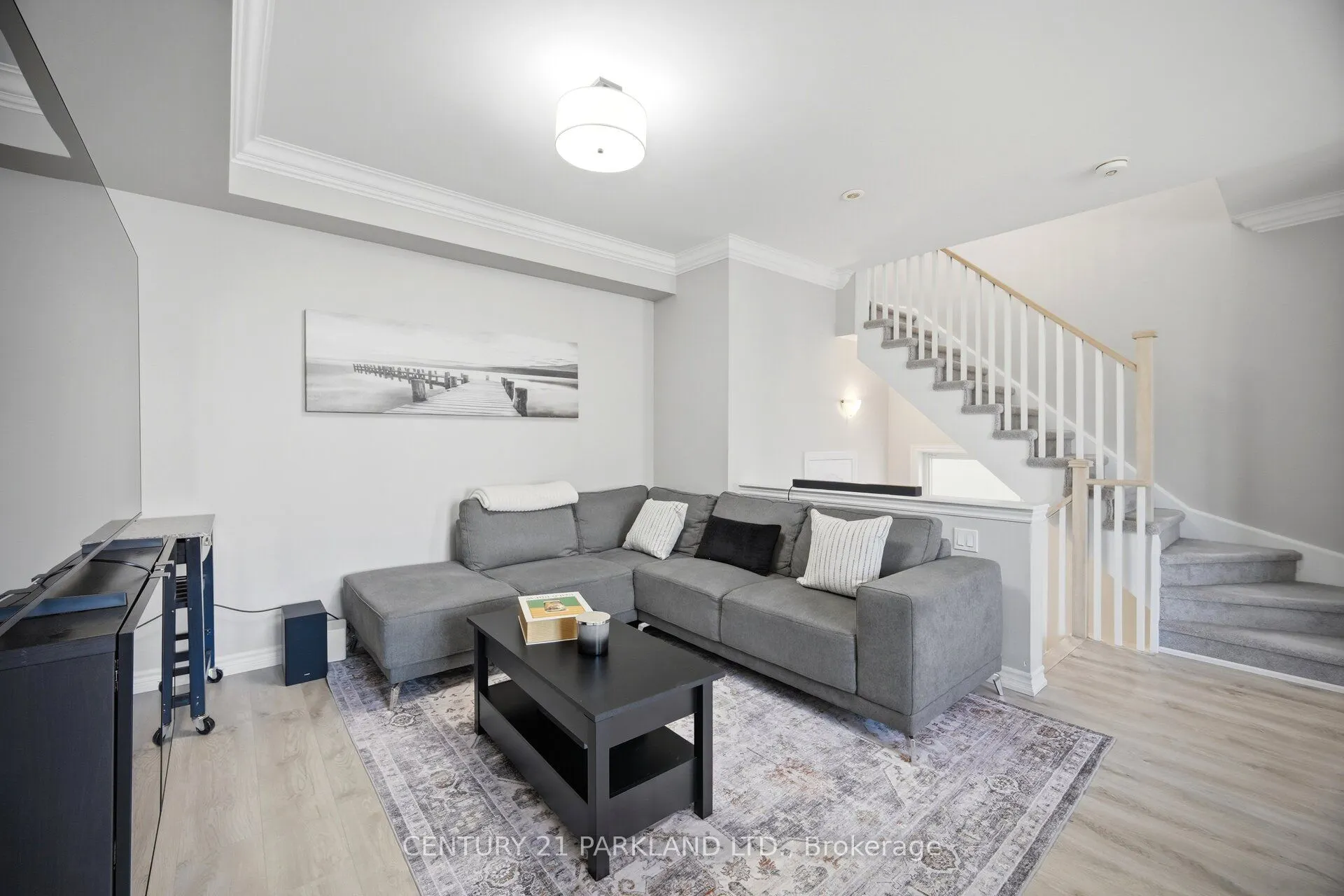 18 Wimshaw Lane