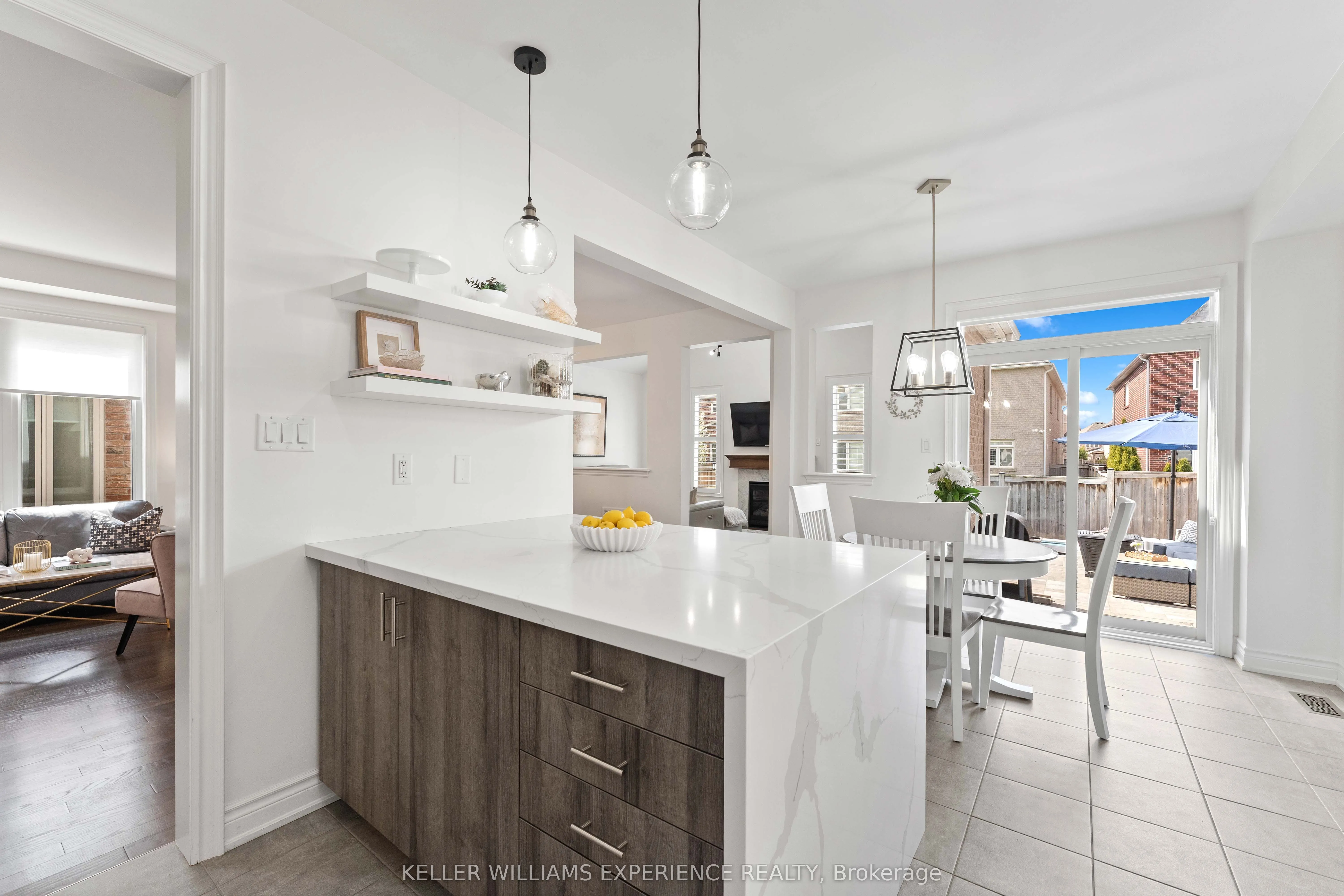 229 Blue Dasher Boulevard