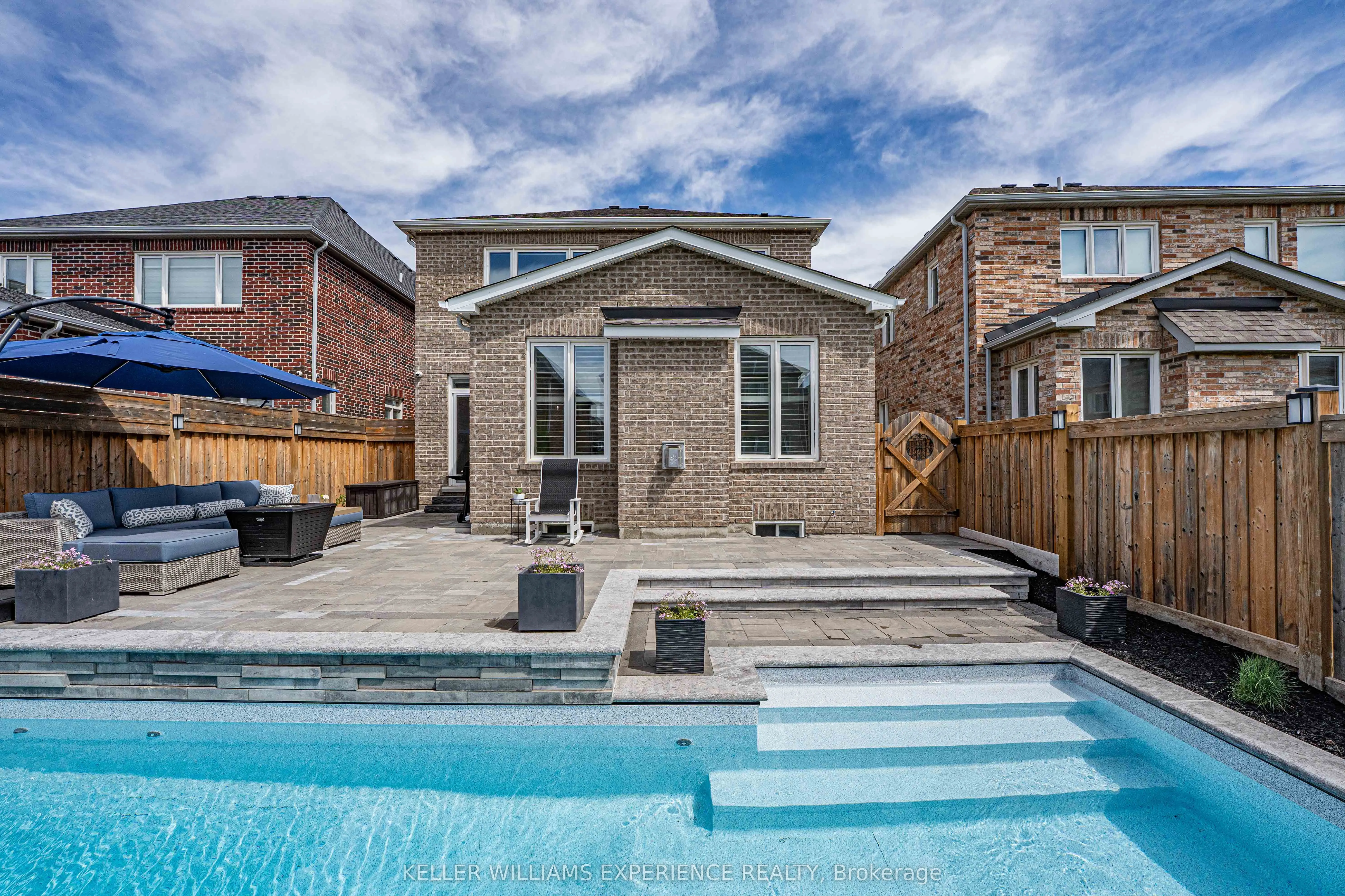 229 Blue Dasher Boulevard
