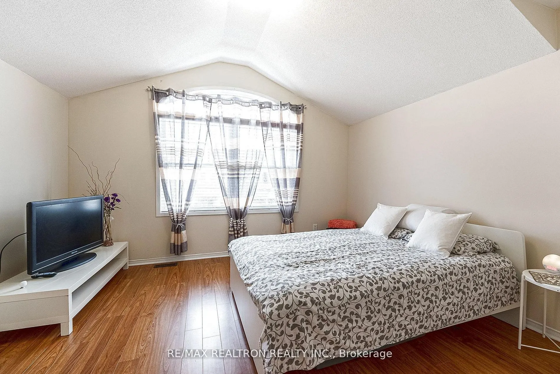 15 Brumstead Drive N