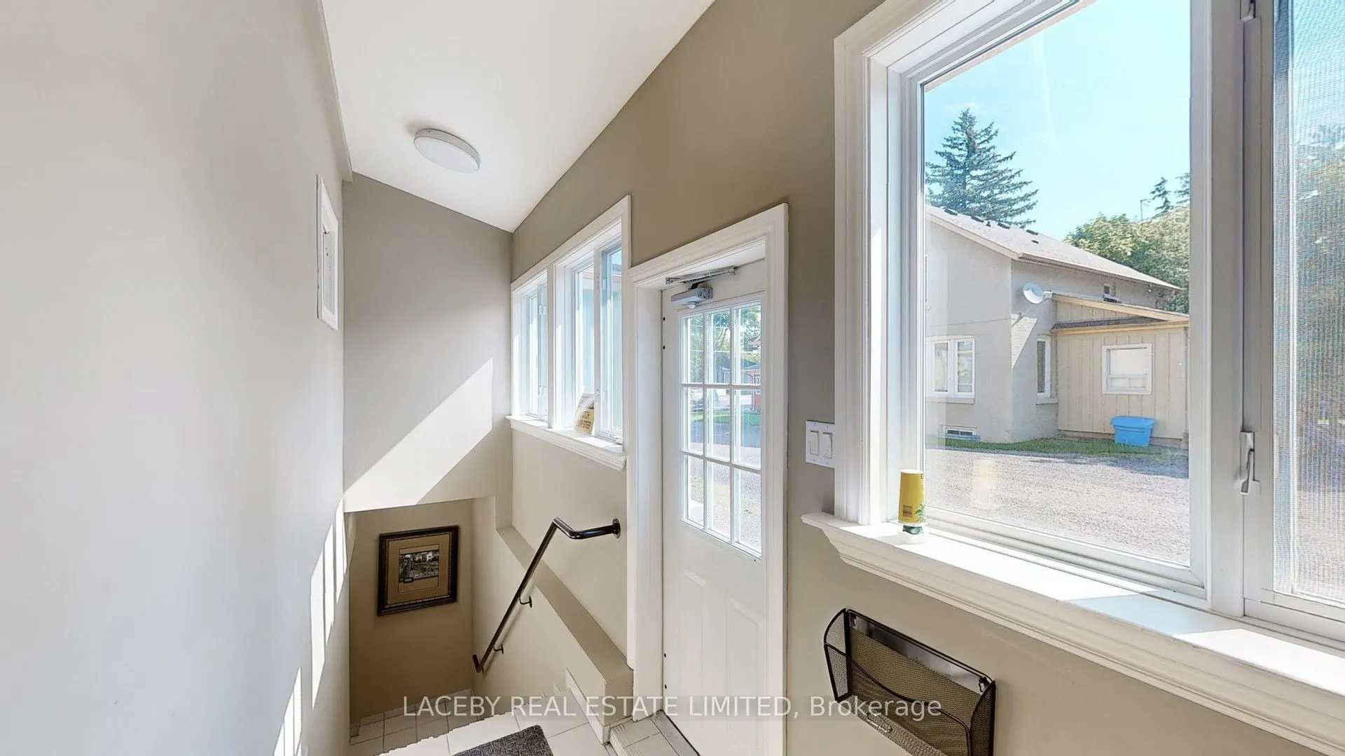 2169 King Road