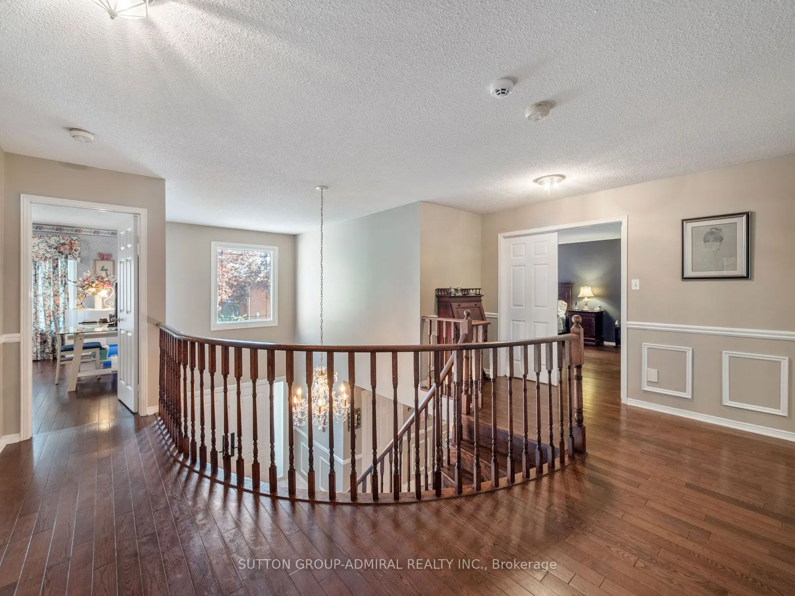 49 Miriam Crescent