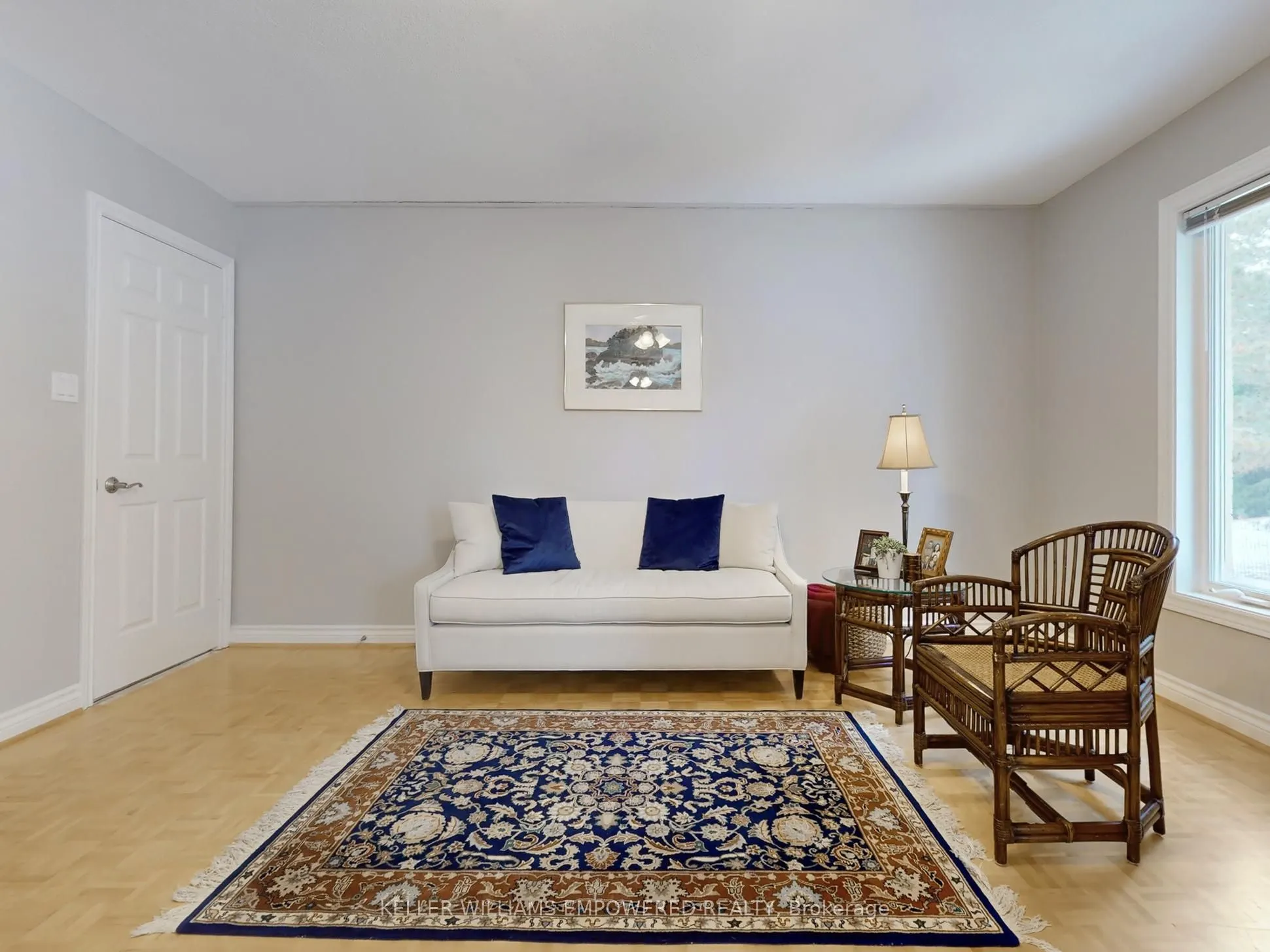 544 Woodland Acres Crescent