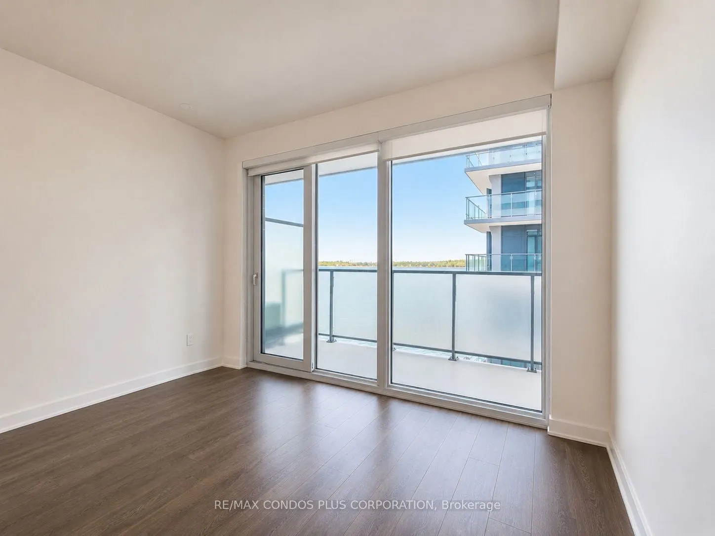 105 Oneida Crescent #503