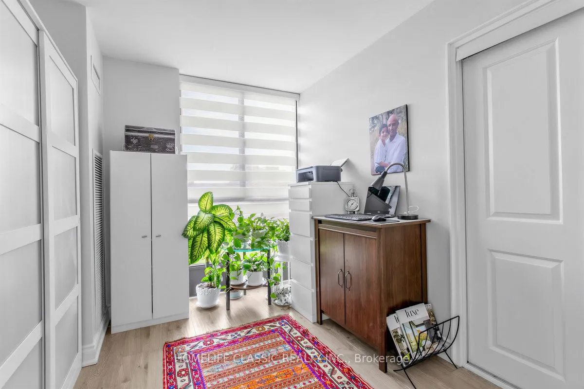 40 Baif Boulevard #803