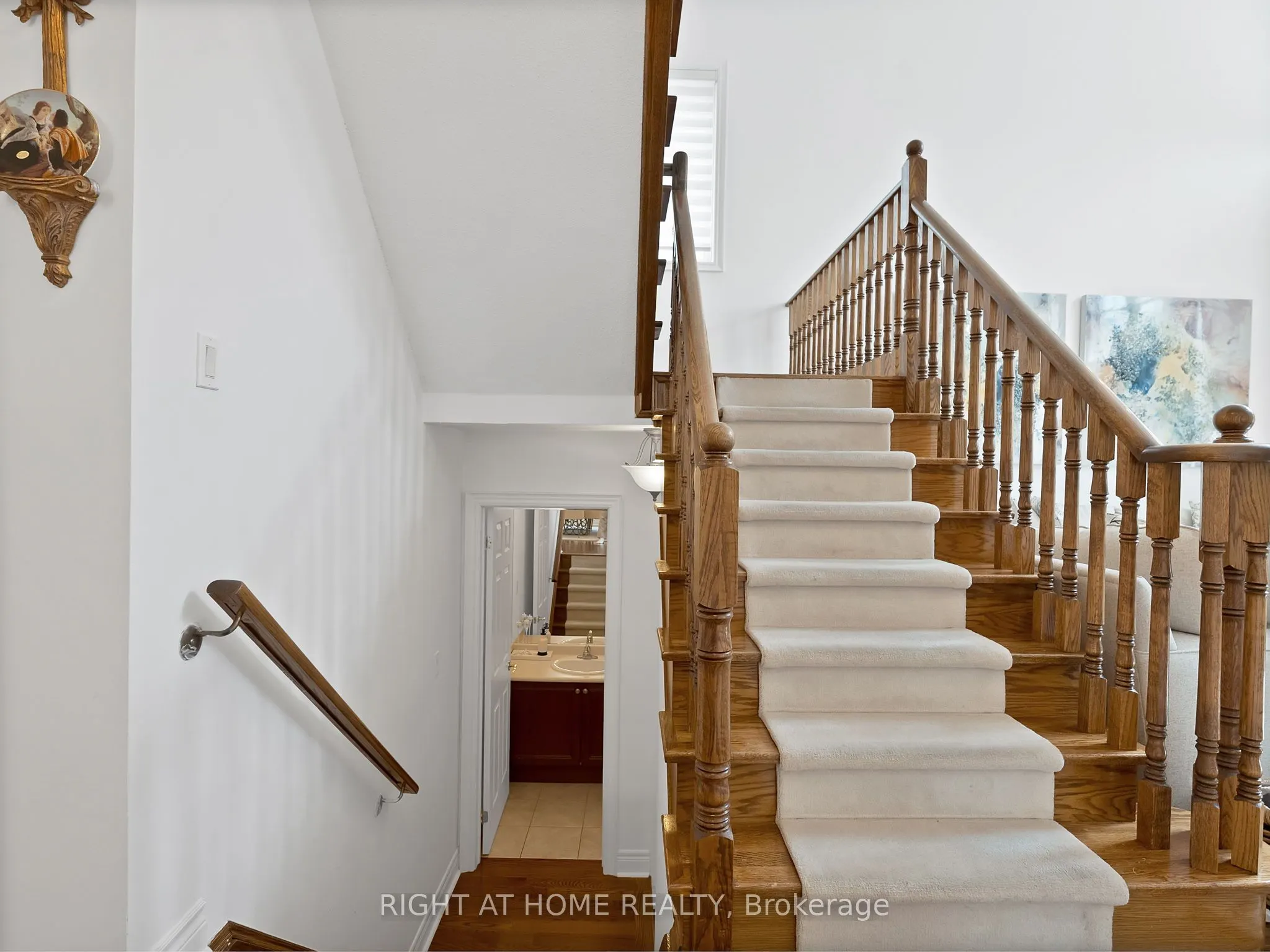 8 Yemina Gate