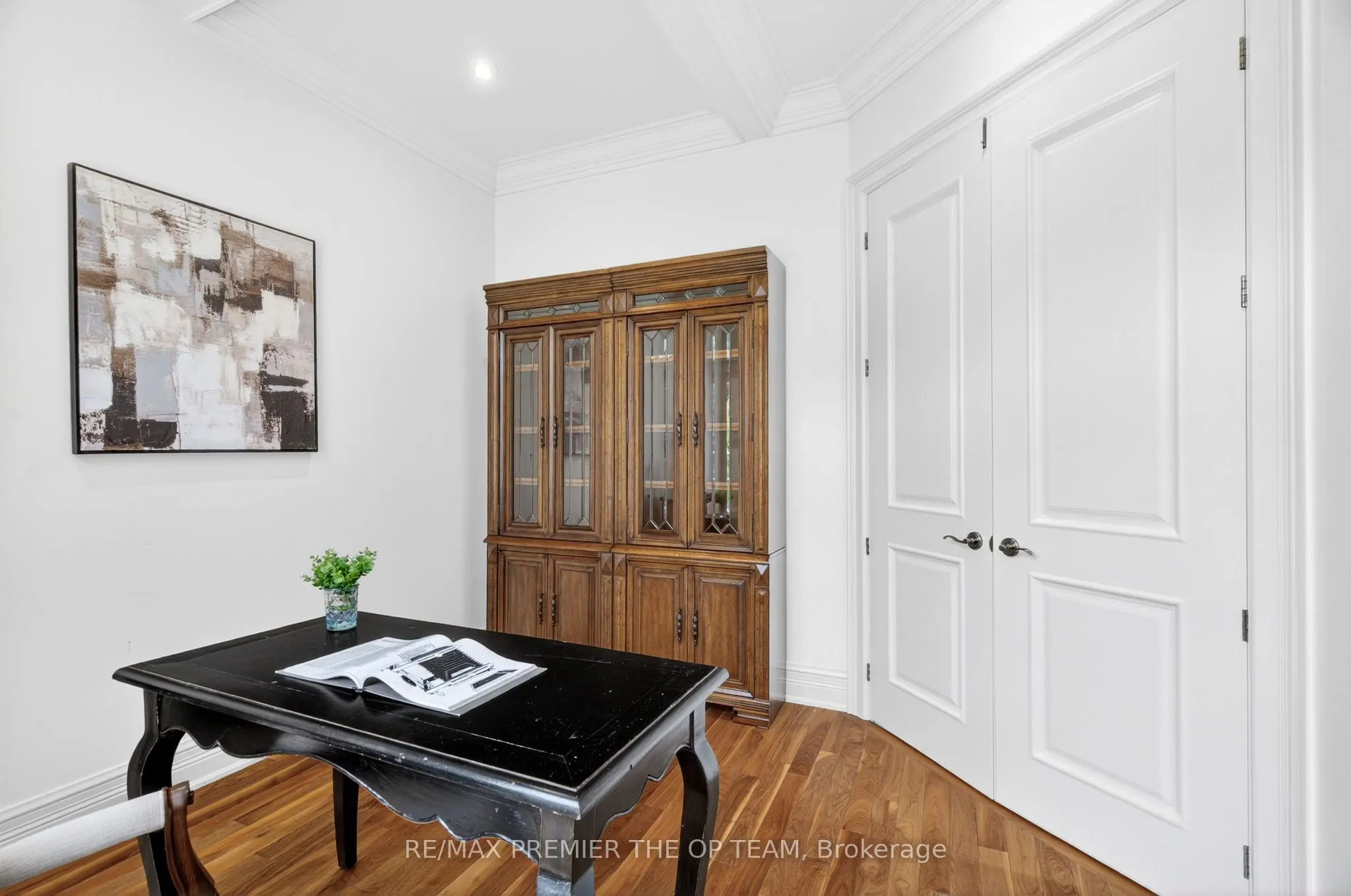 24 Grand Vellore Crescent