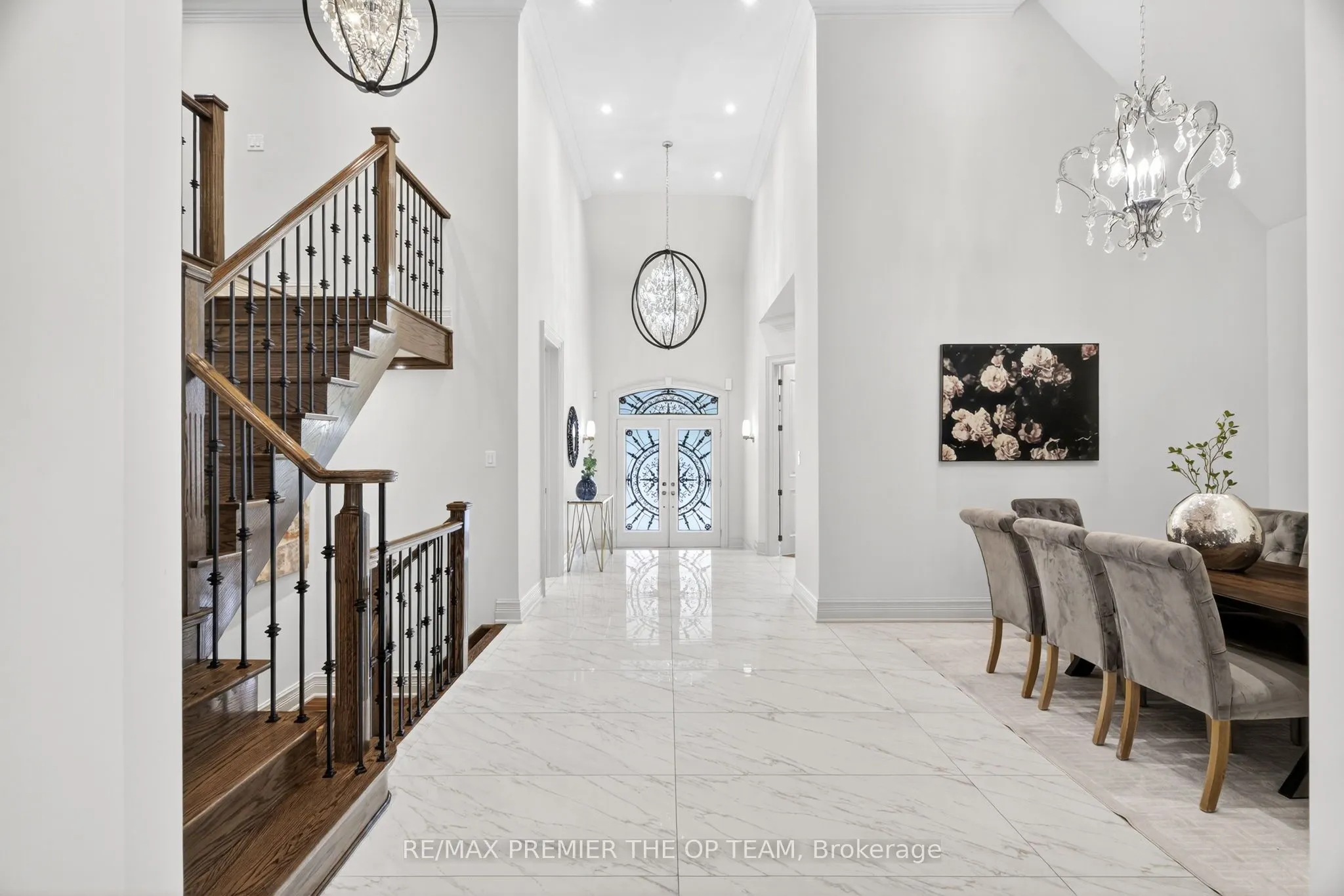 24 Grand Vellore Crescent