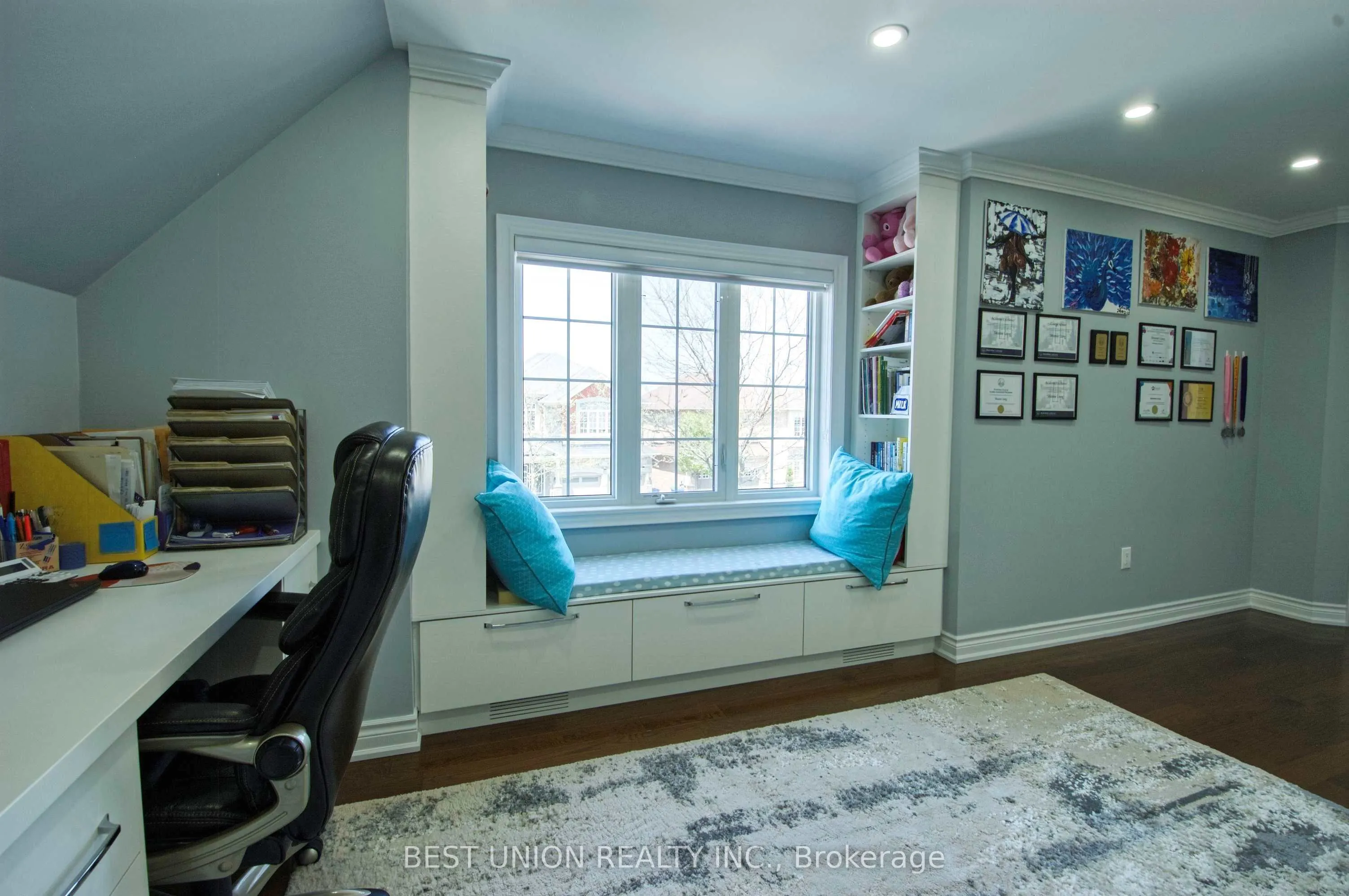 1183 Mctavish Drive