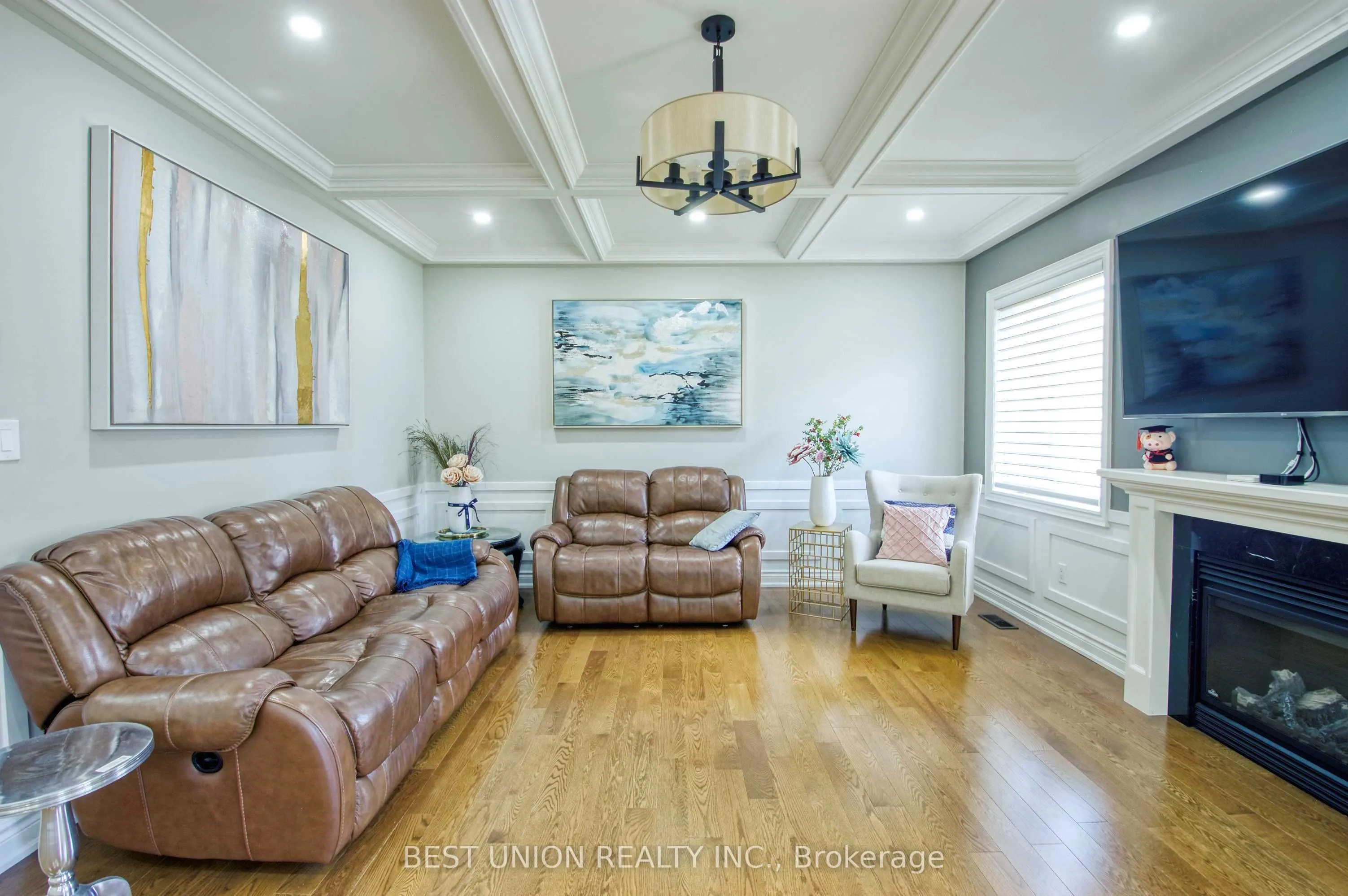 1183 Mctavish Drive