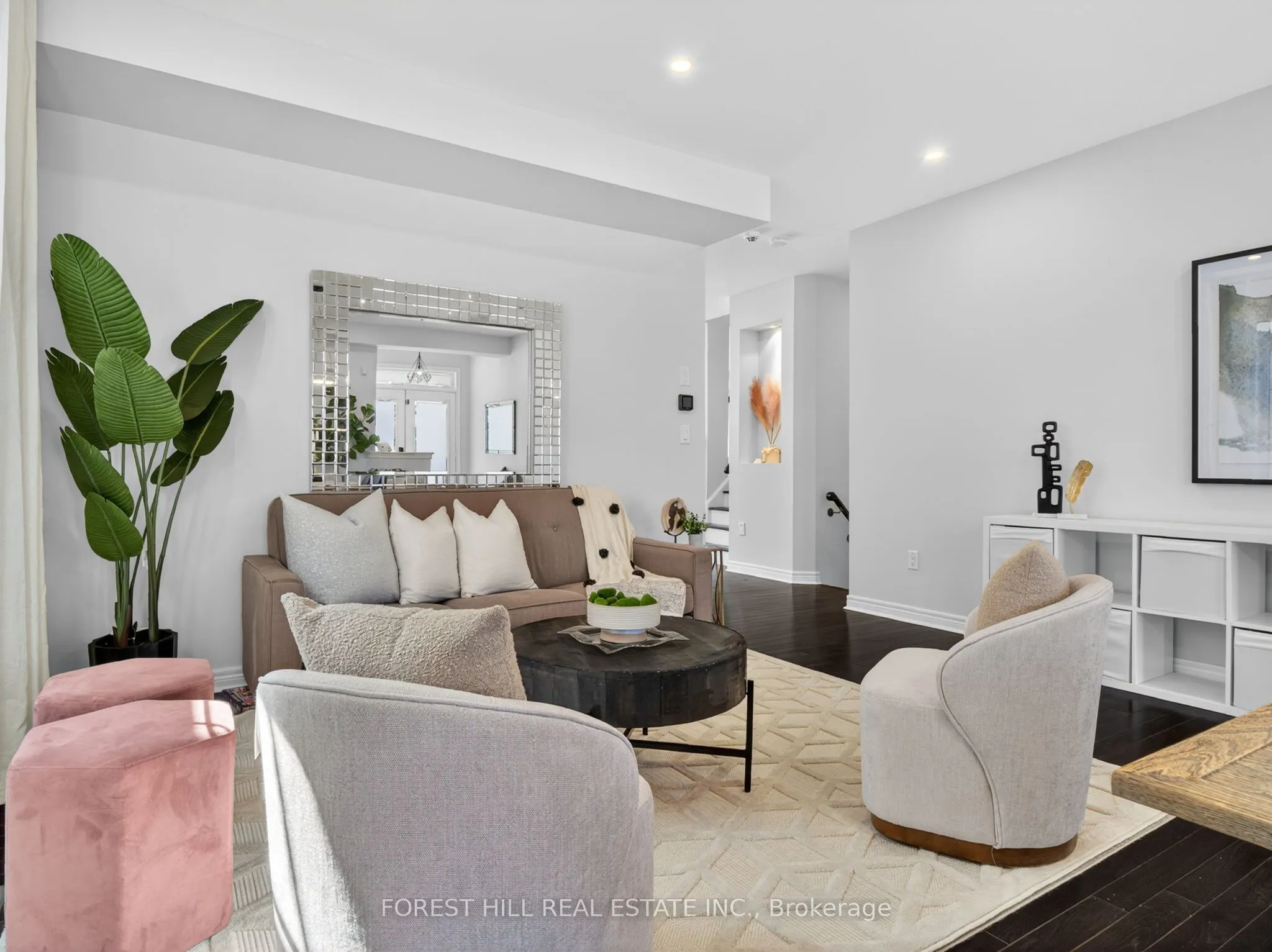 12 Wallenberg Drive