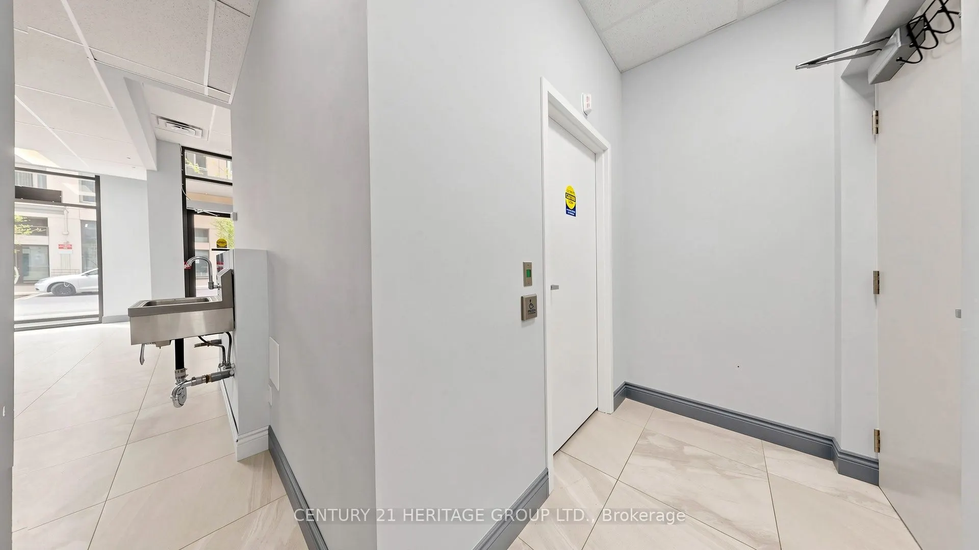 9205 Yonge Street #Level 1 unit 9 (NE-1)