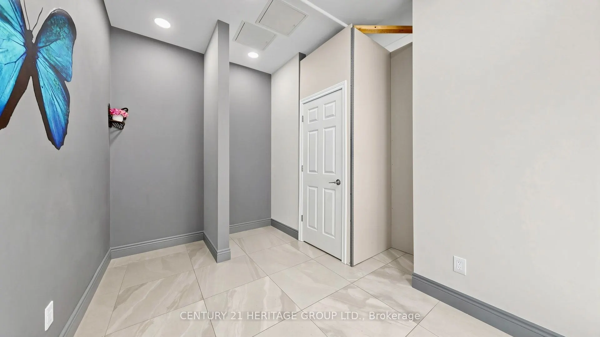 9205 Yonge Street #Level 1 unit 9 (NE-1)