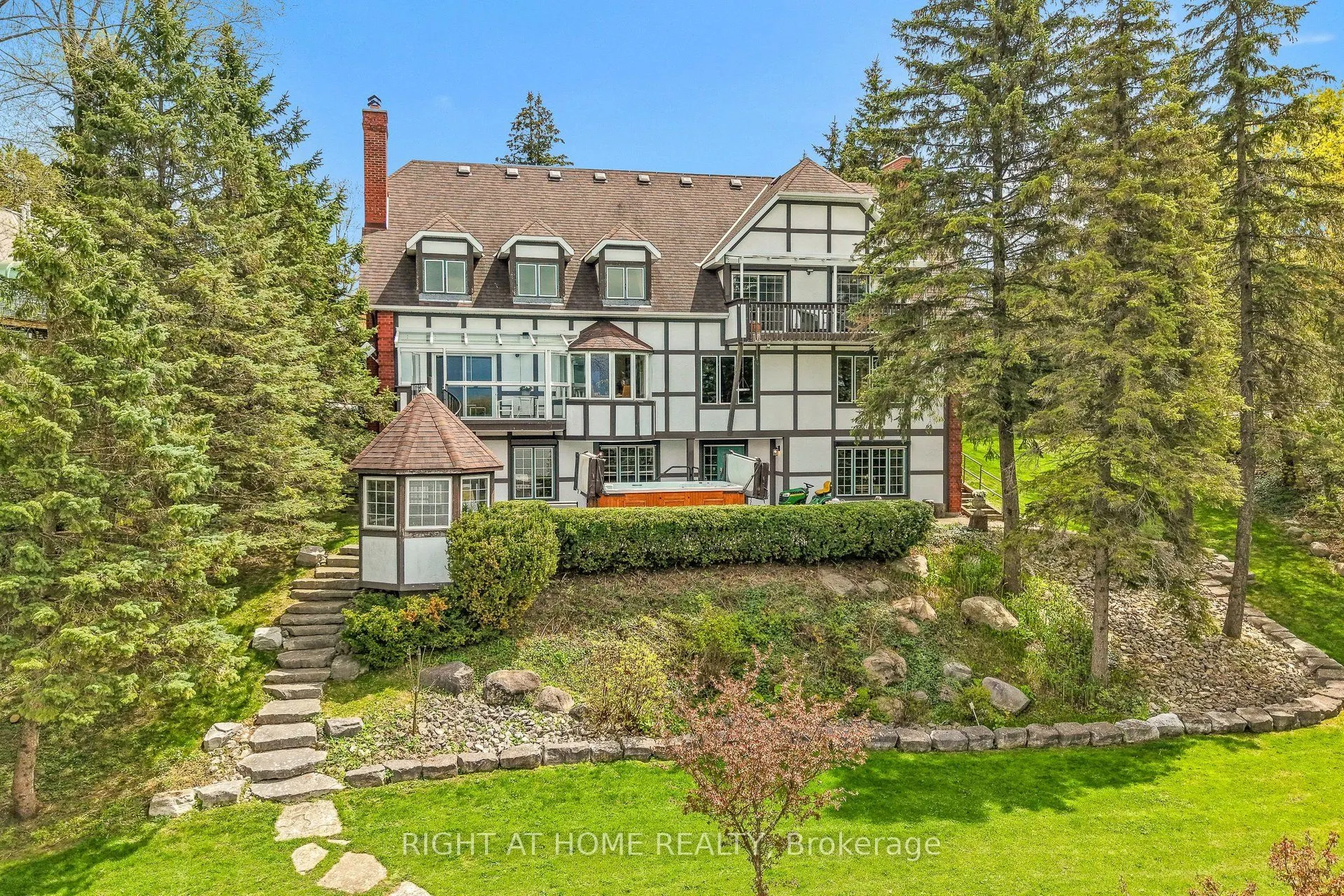 566 Sunset Beach Road