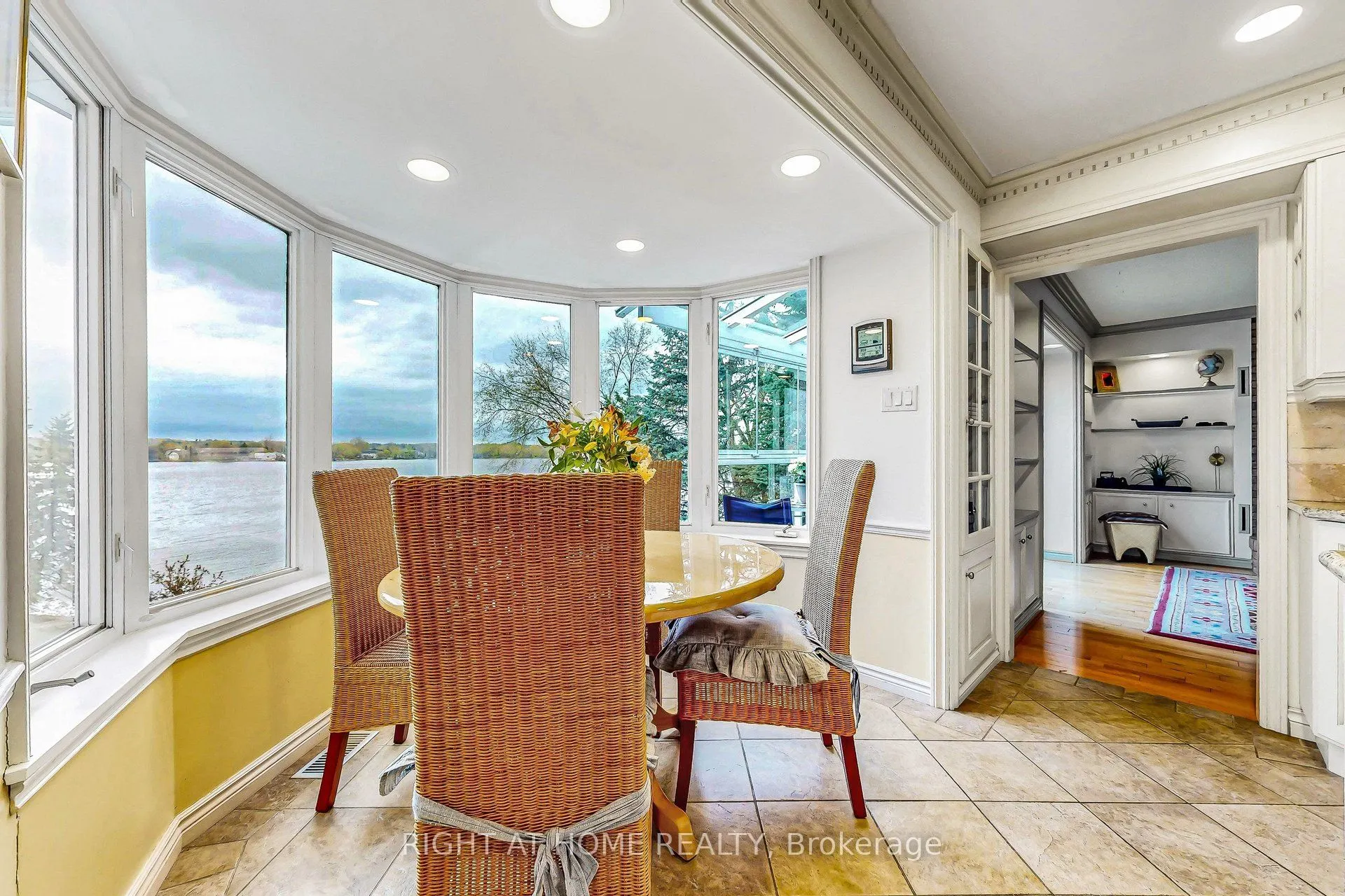 566 Sunset Beach Road