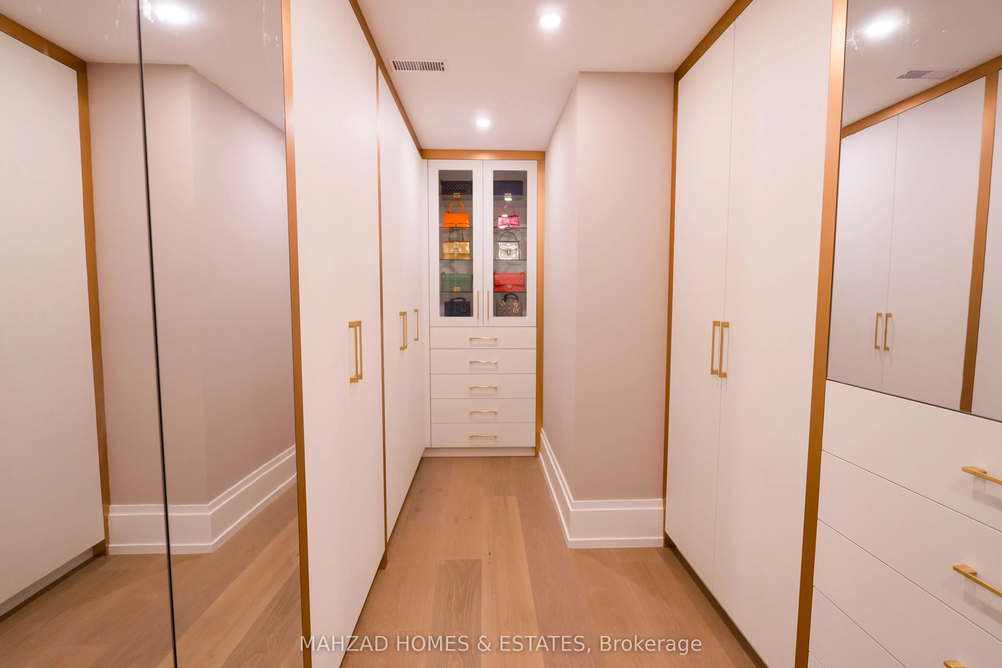 21 Birch Avenue
