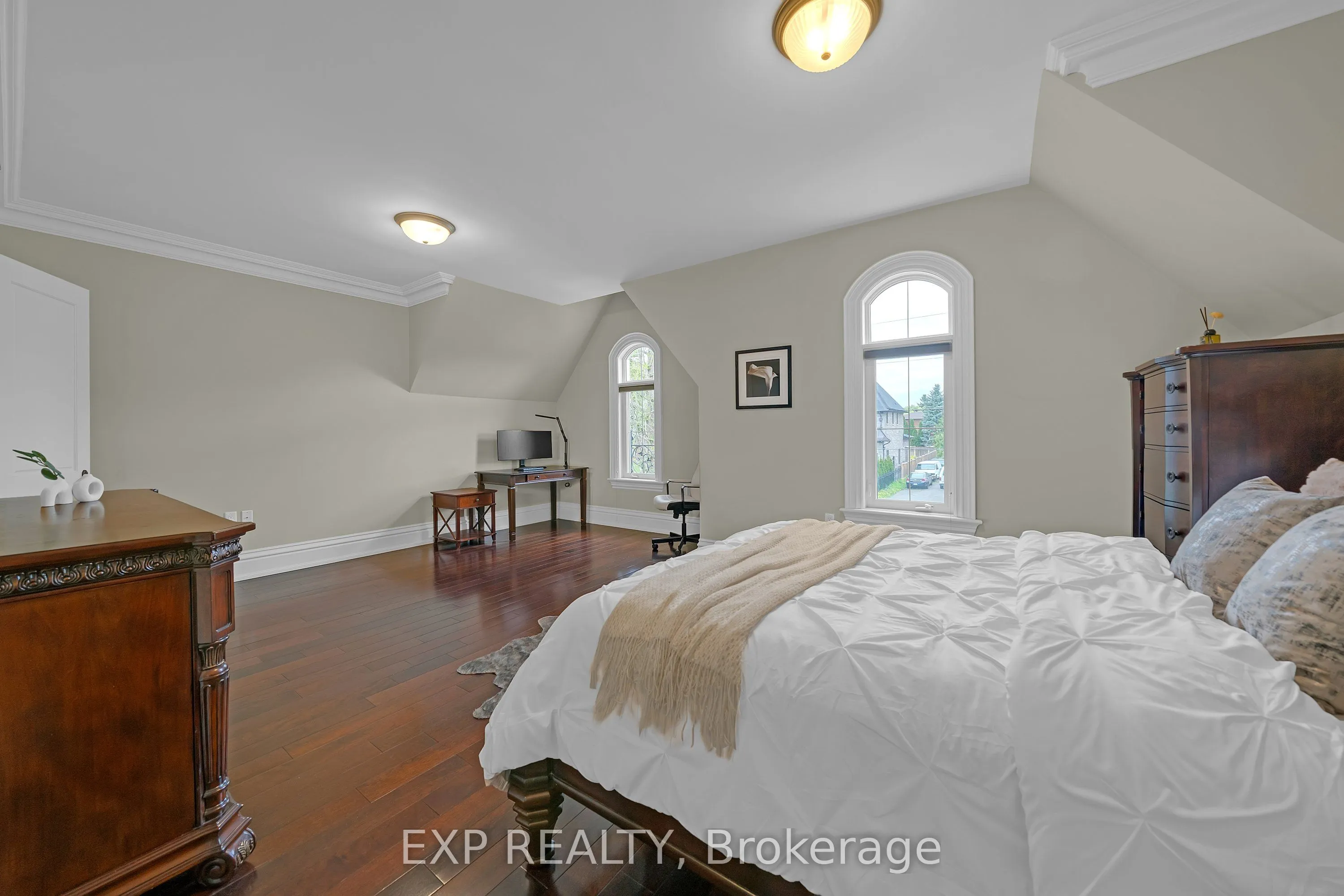 127 May Avenue