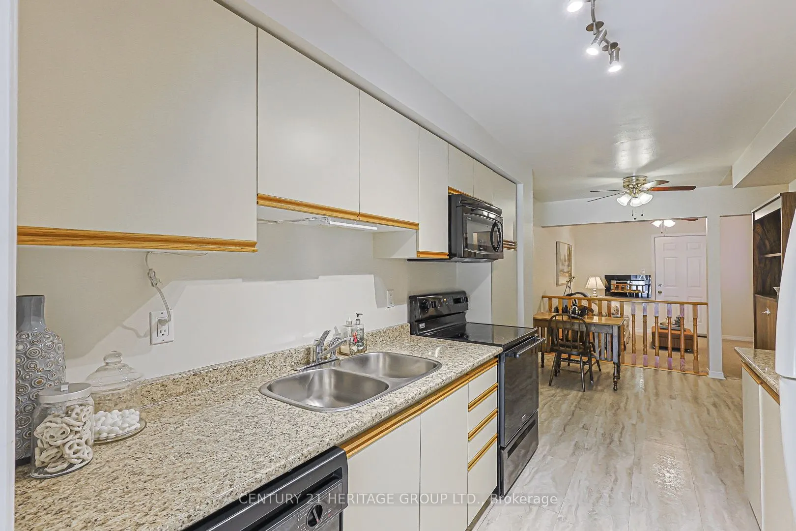 707 Caradonna Crescent #35
