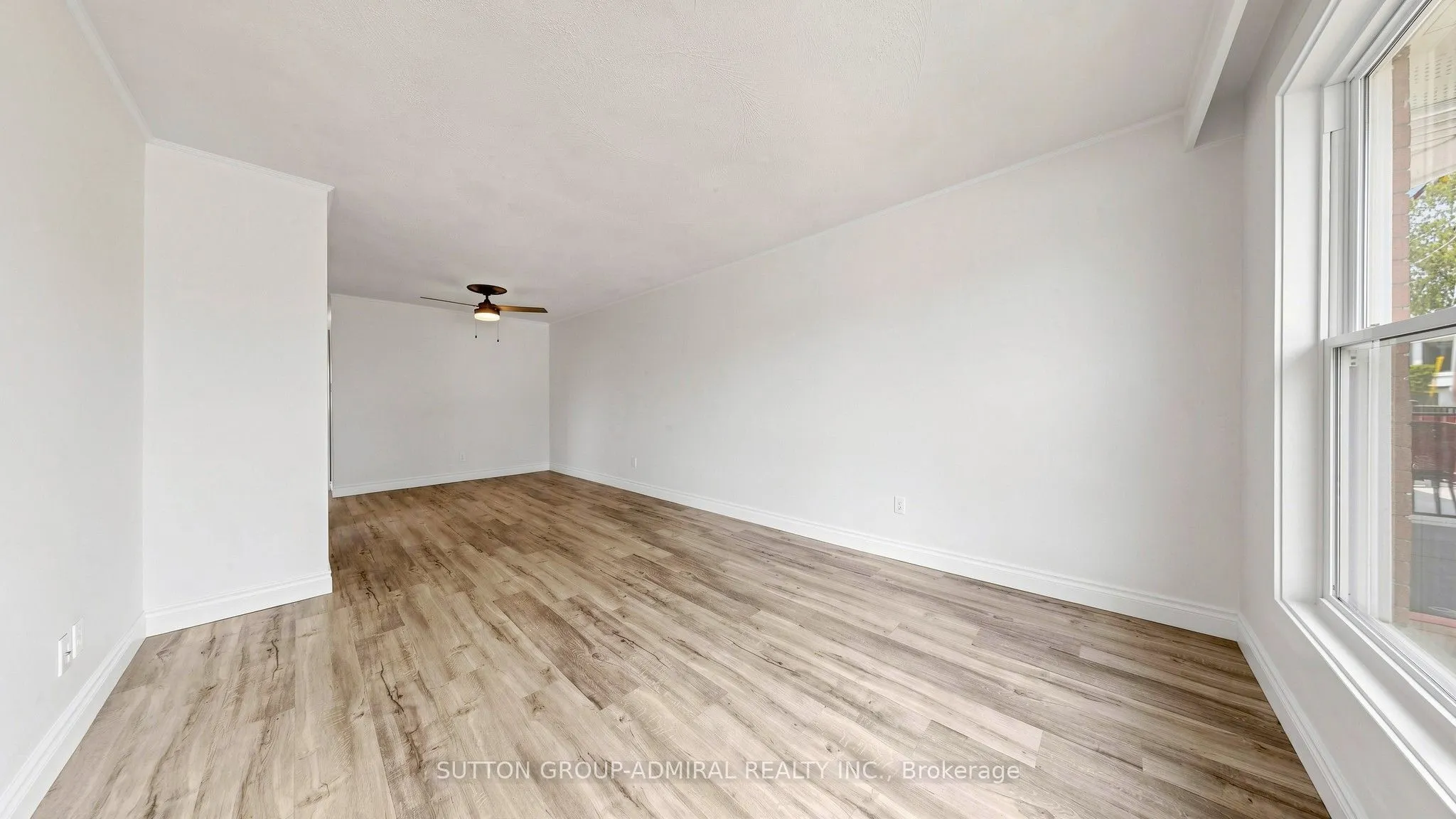 86 Newbury Drive