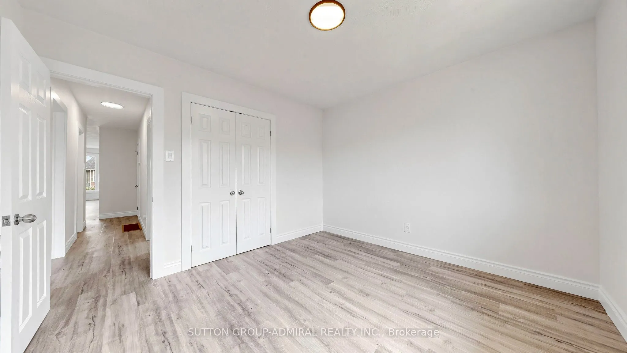 86 Newbury Drive