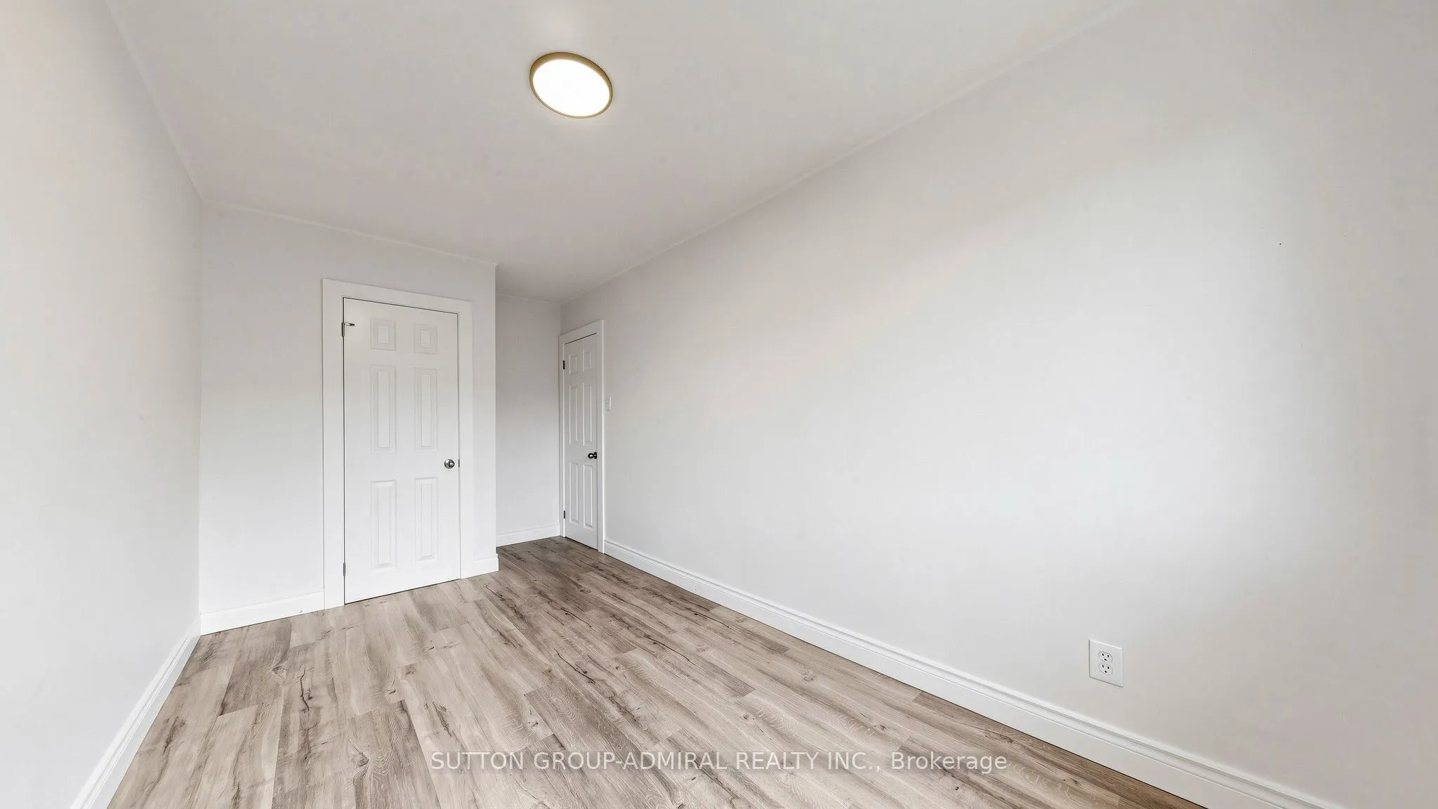 86 Newbury Drive