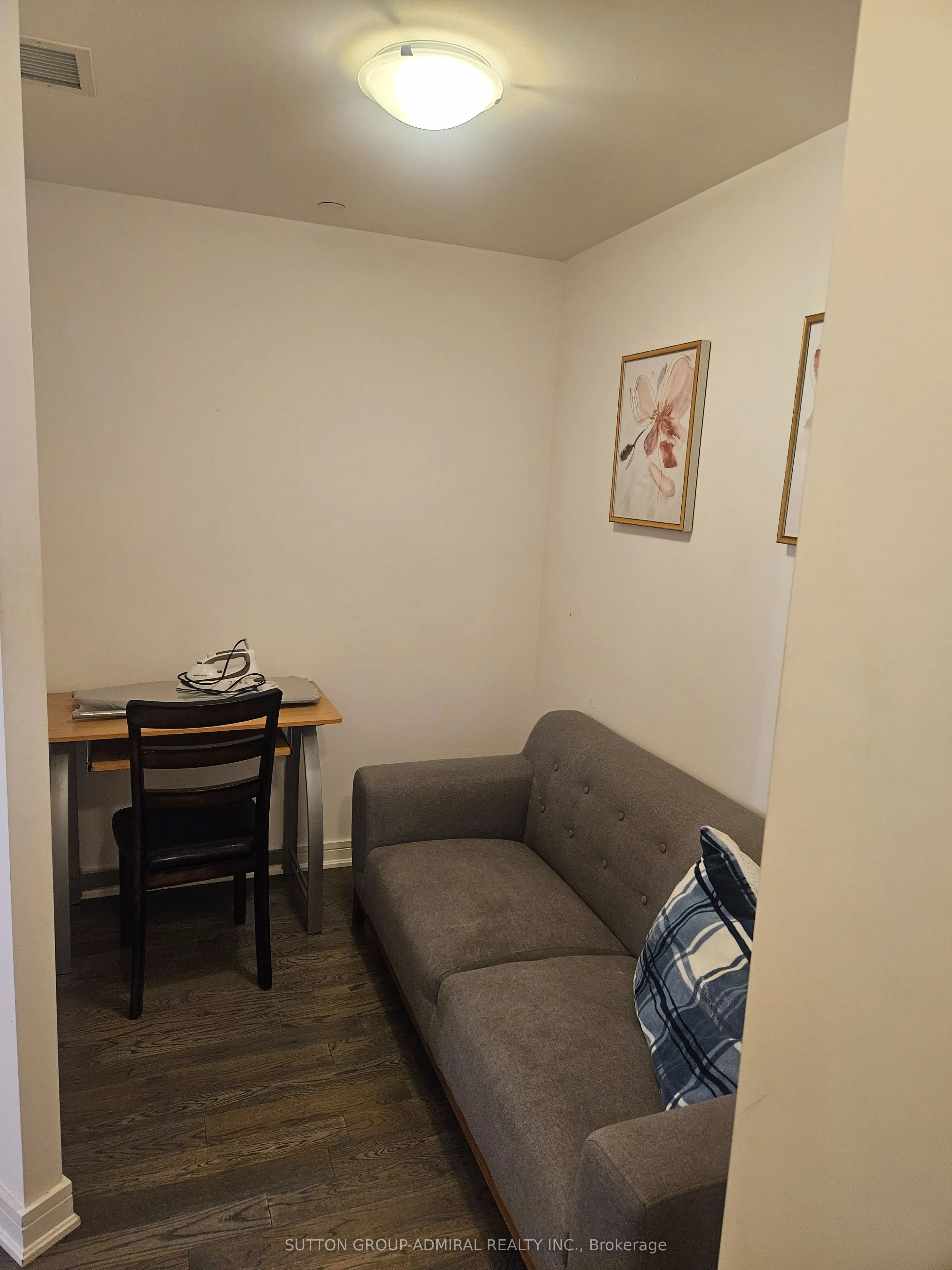 9199 Yonge Street #318