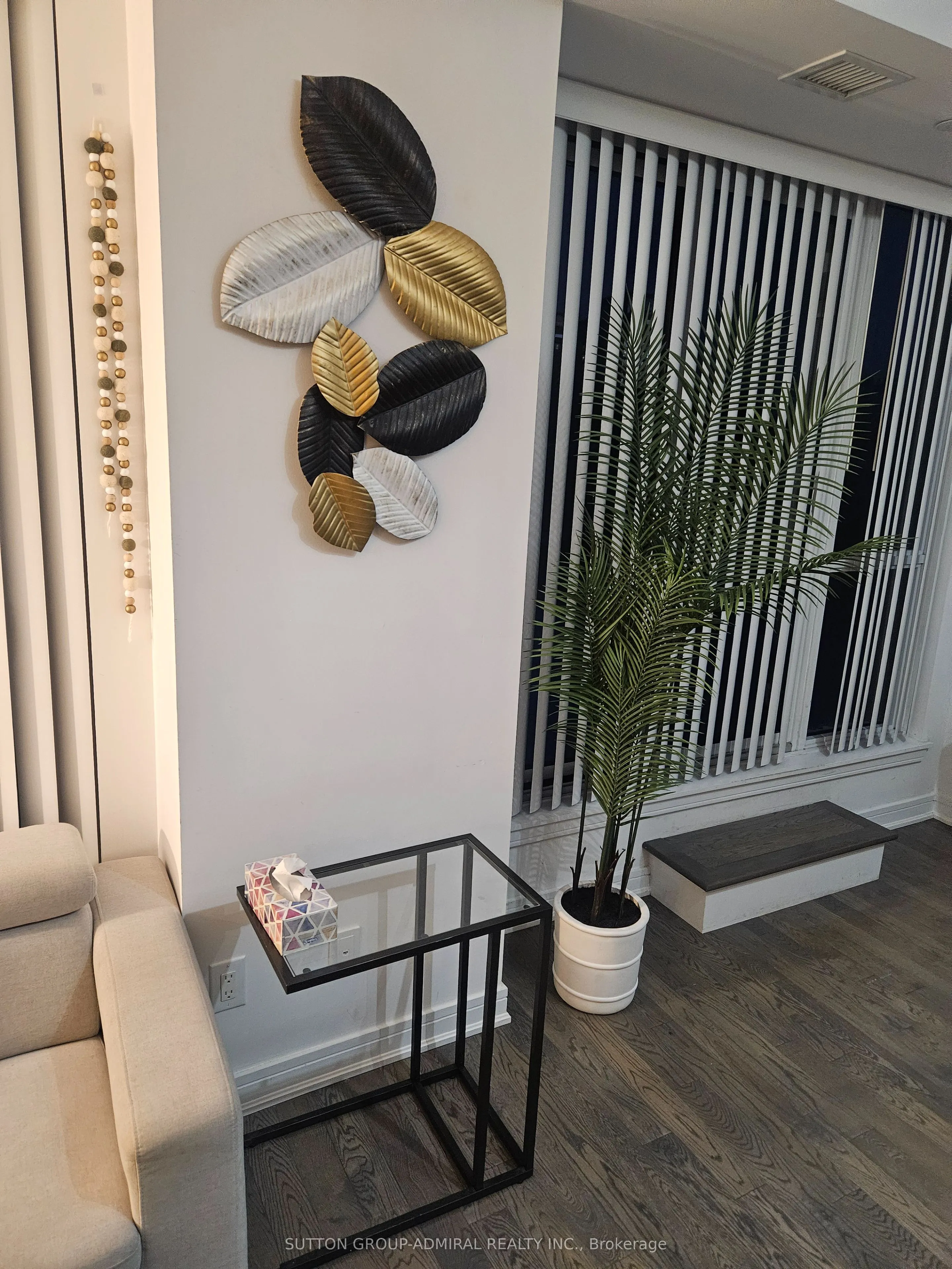 9199 Yonge Street #318
