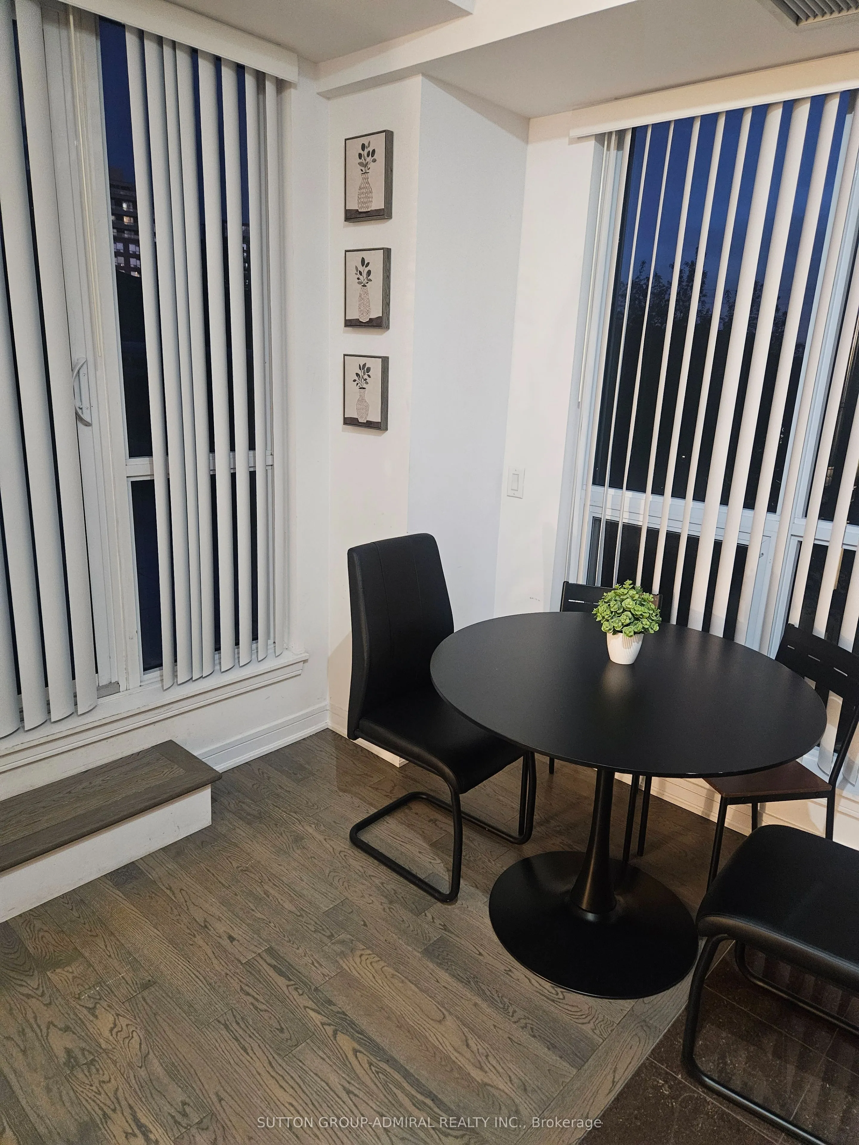 9199 Yonge Street #318