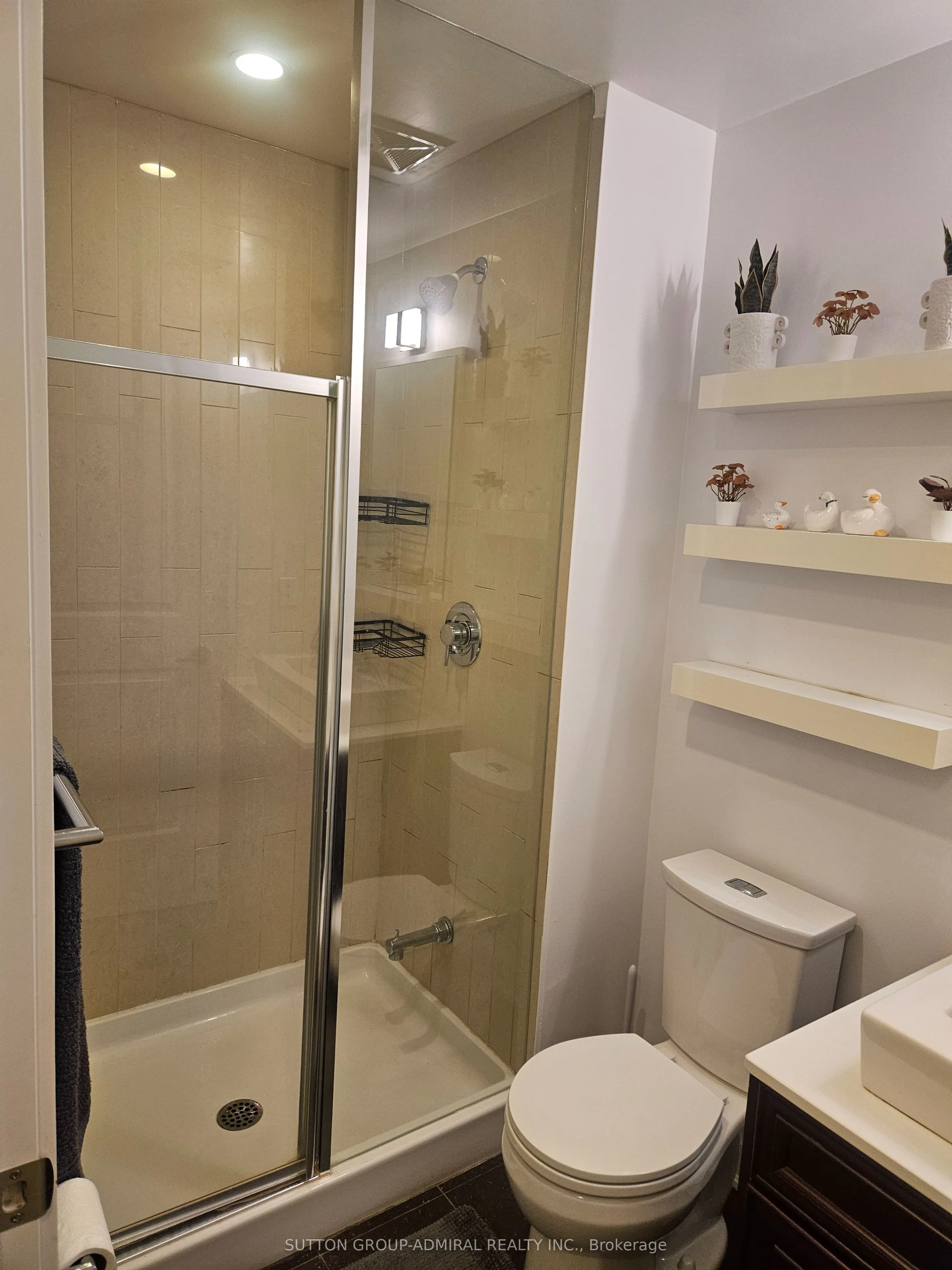 9199 Yonge Street #318