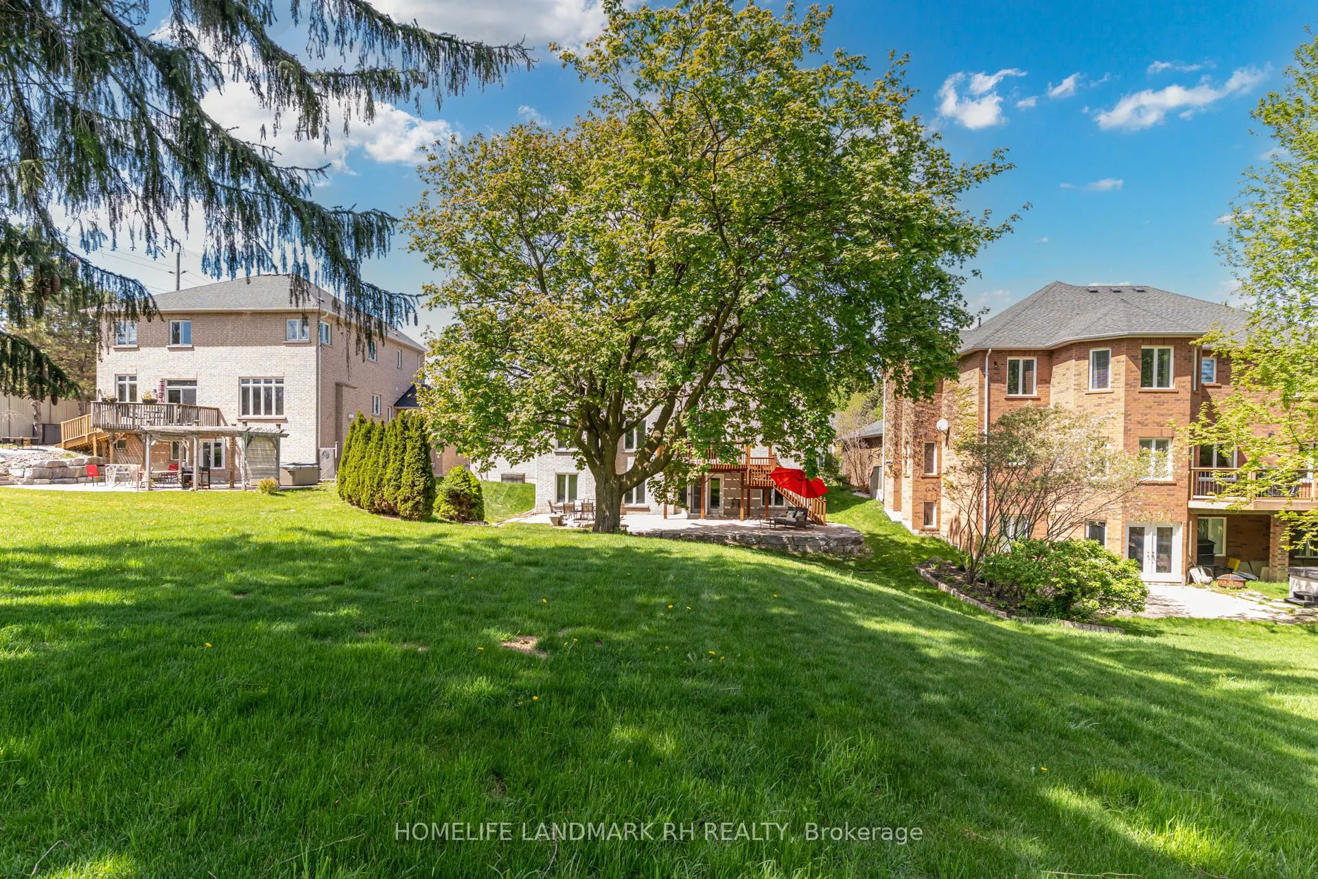 385 Kennedy Street W