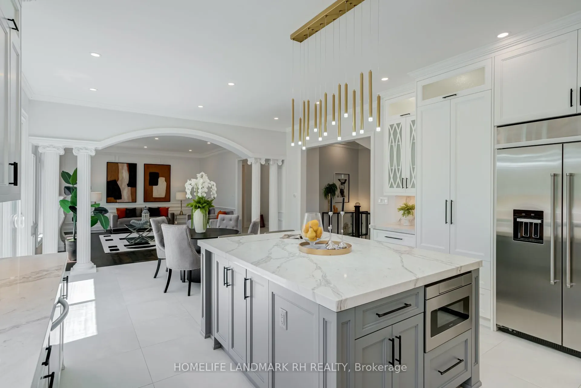 385 Kennedy Street W