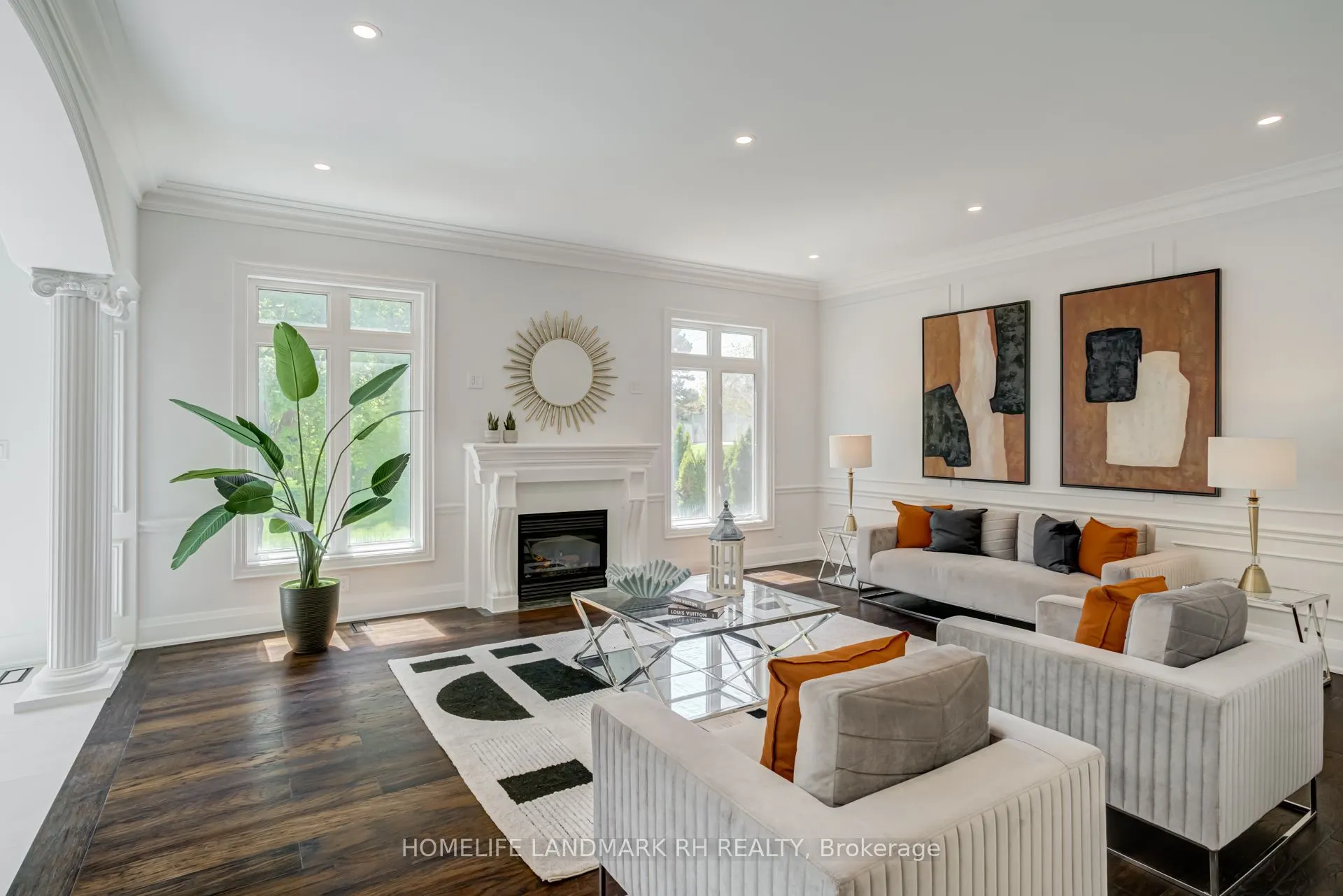 385 Kennedy Street W