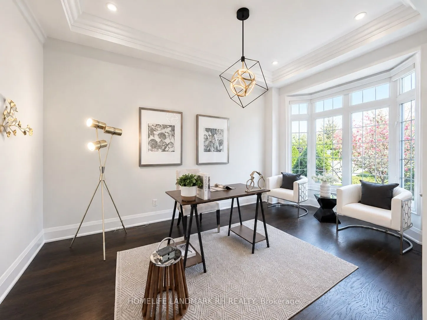 385 Kennedy Street W
