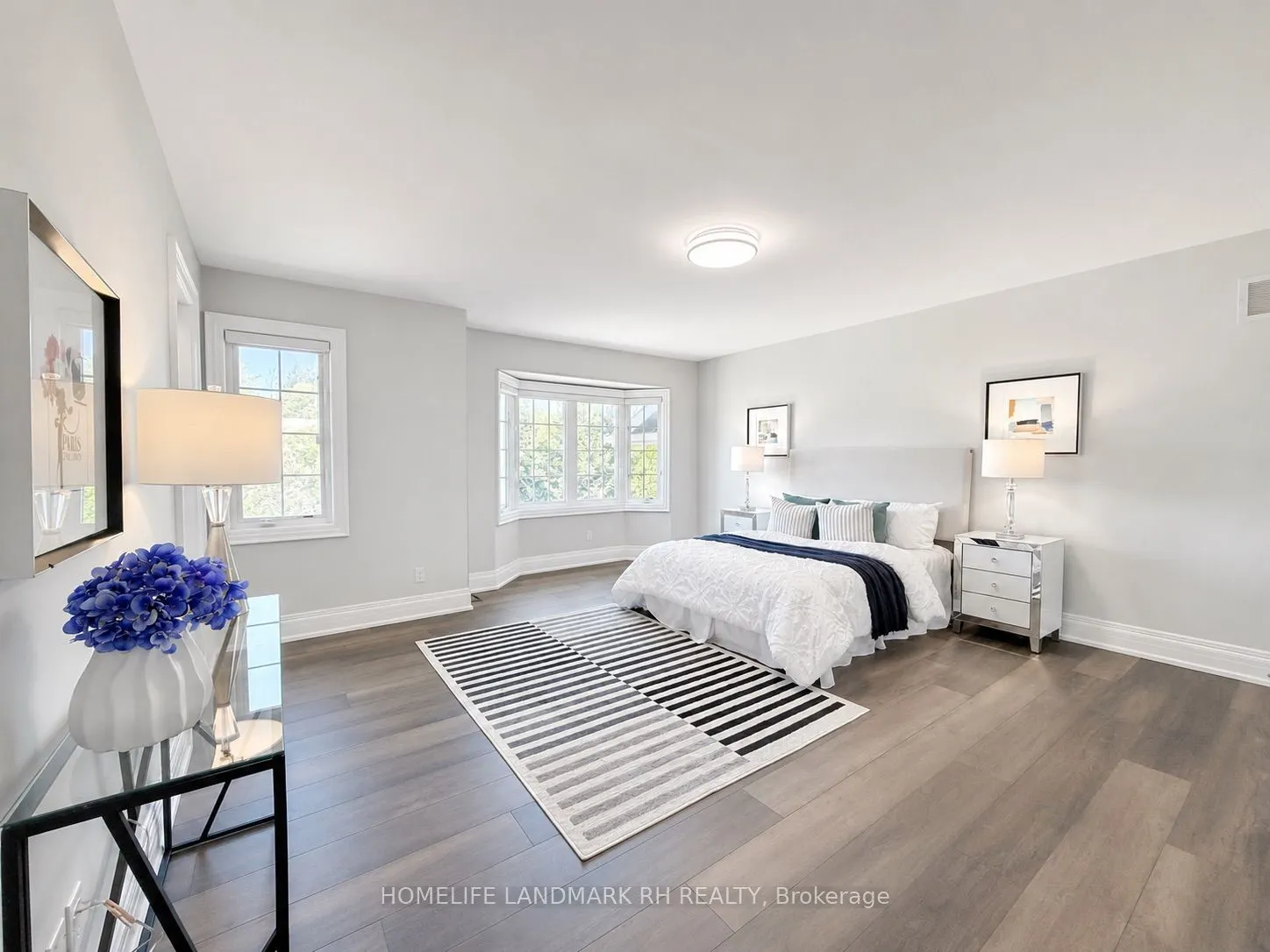 385 Kennedy Street W