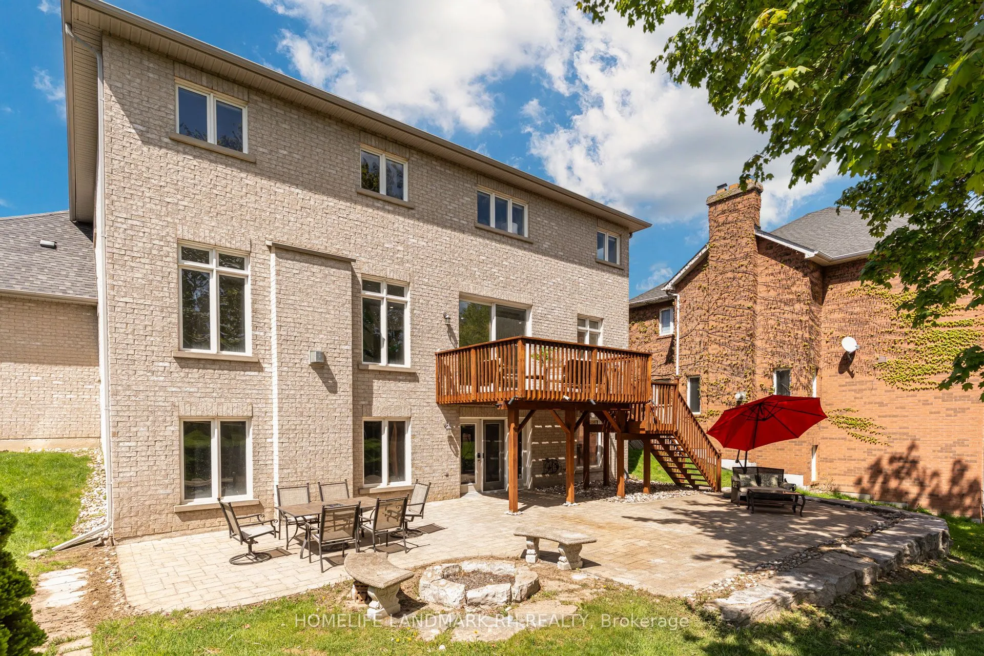 385 Kennedy Street W